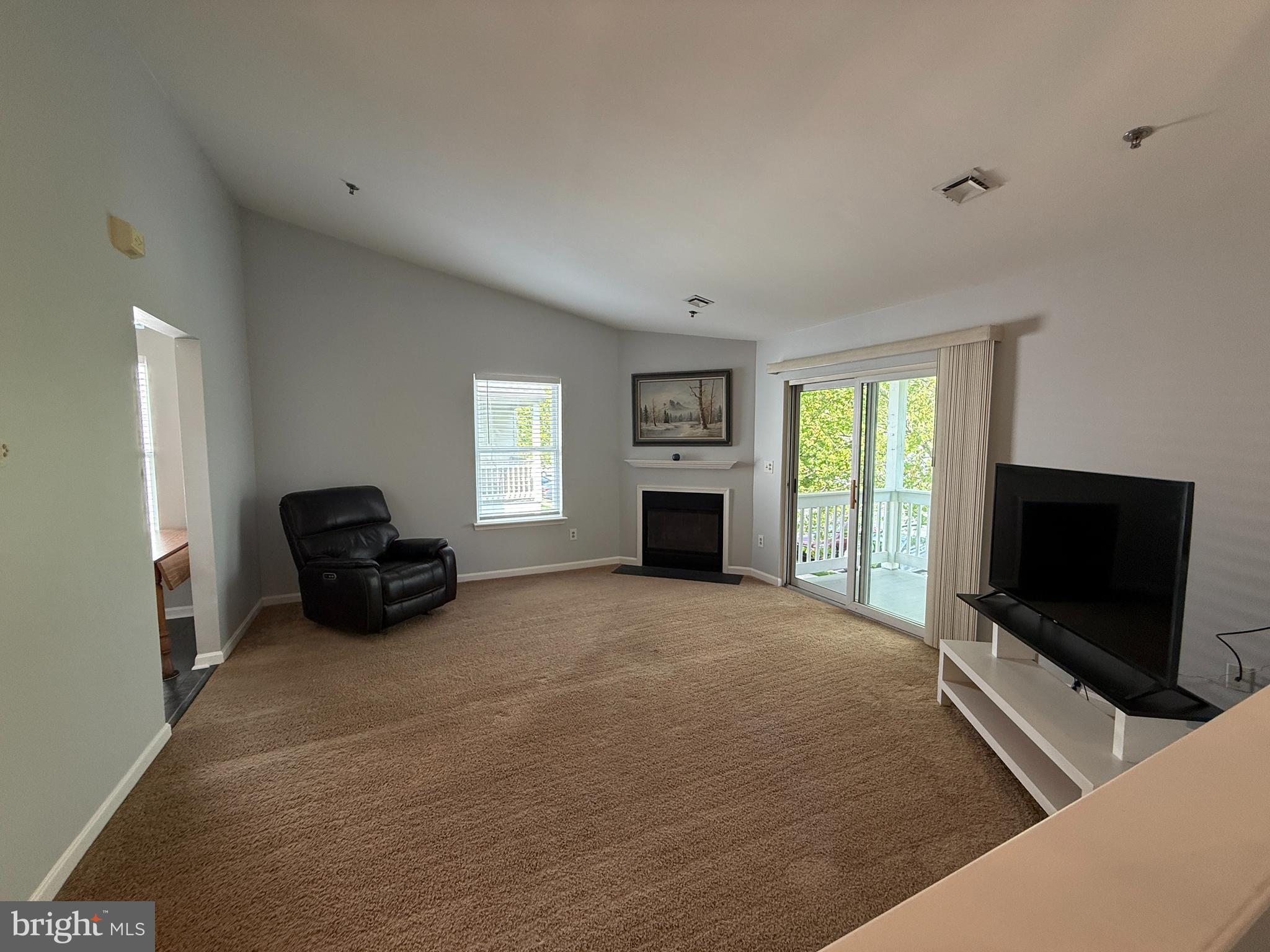 5809 HIDDEN LAKE DRIVE P