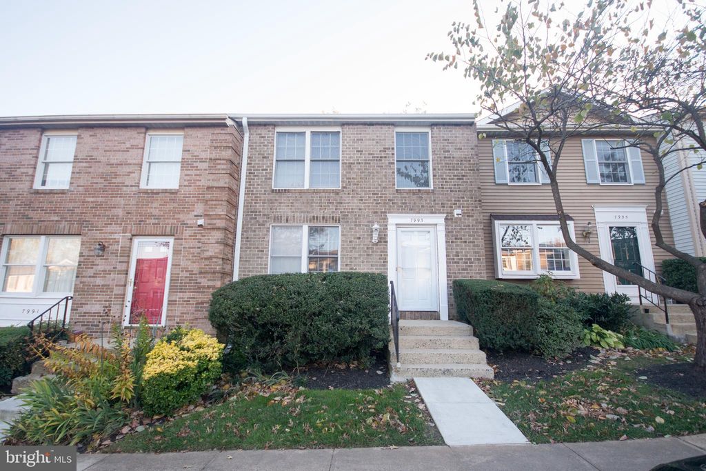 Photo of 7993 Tyson Oaks Circle, VIENNA, VA 22182 (MLS # VAFX2277502)