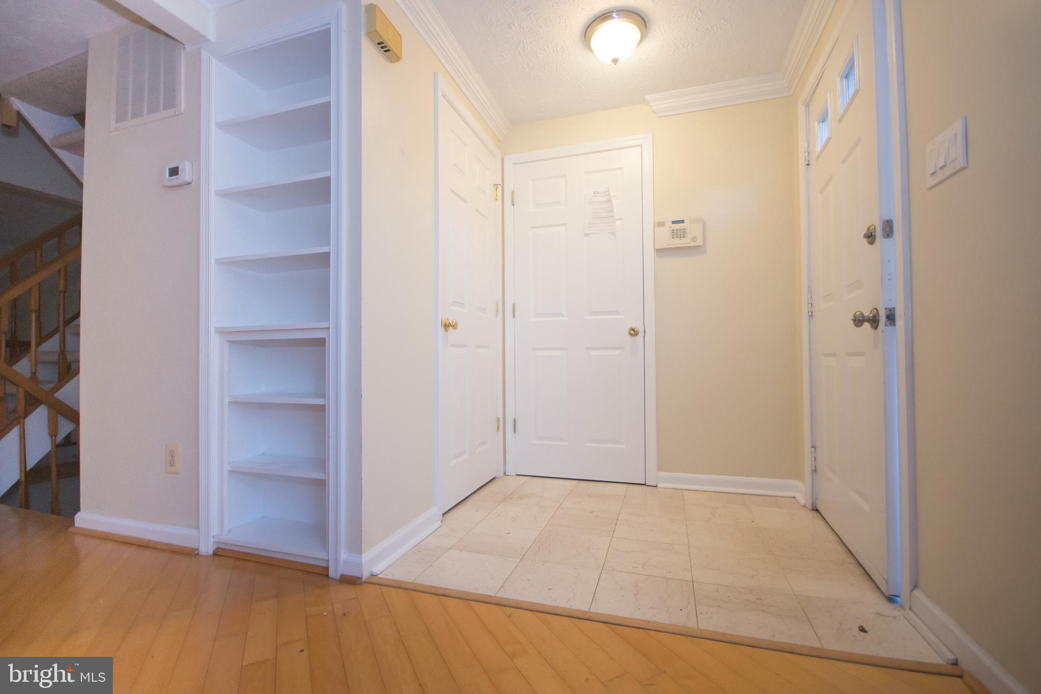 COURTS OF TYSONS - Residential Lease