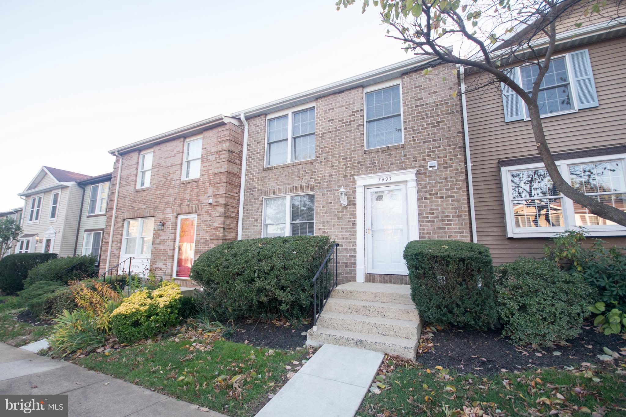 COURTS OF TYSONS - Residential Lease