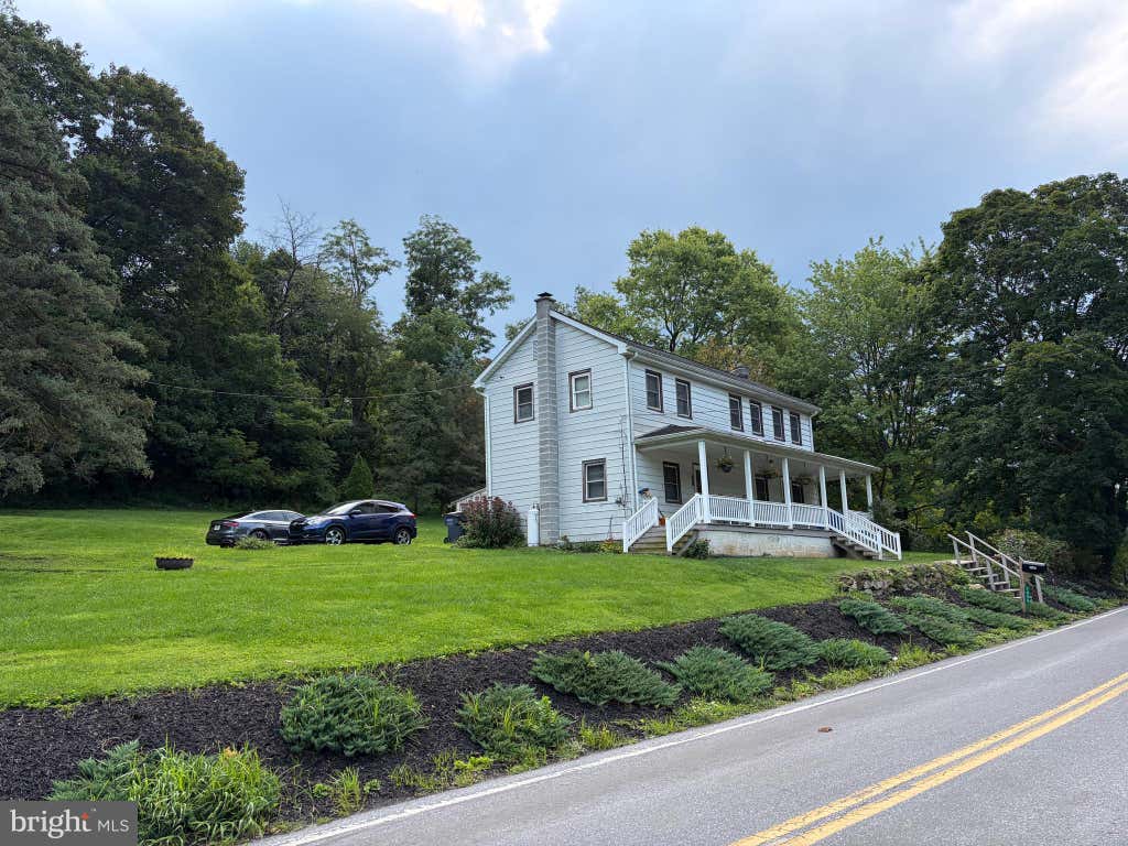 Photo of 1055 Rawlinsville Road, WILLOW STREET, PA 17584 (MLS # PALA2094466)