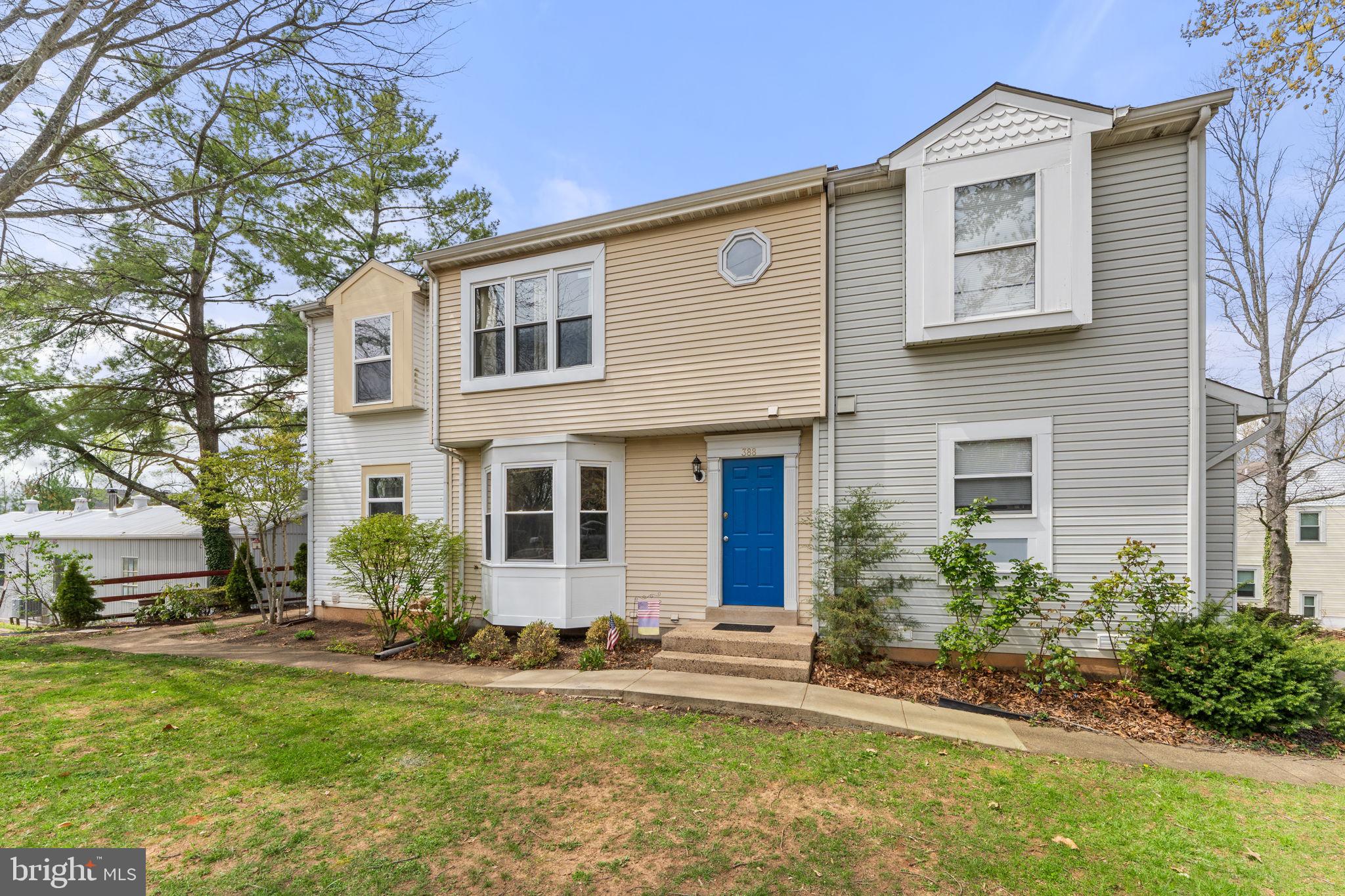 HILLSIDE TOWNES - Residential