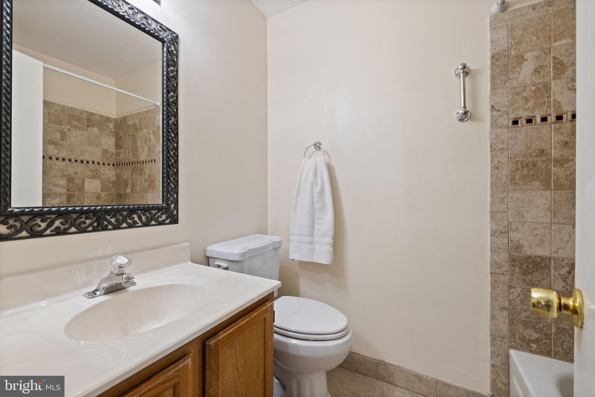 HILLSIDE TOWNES - Residential