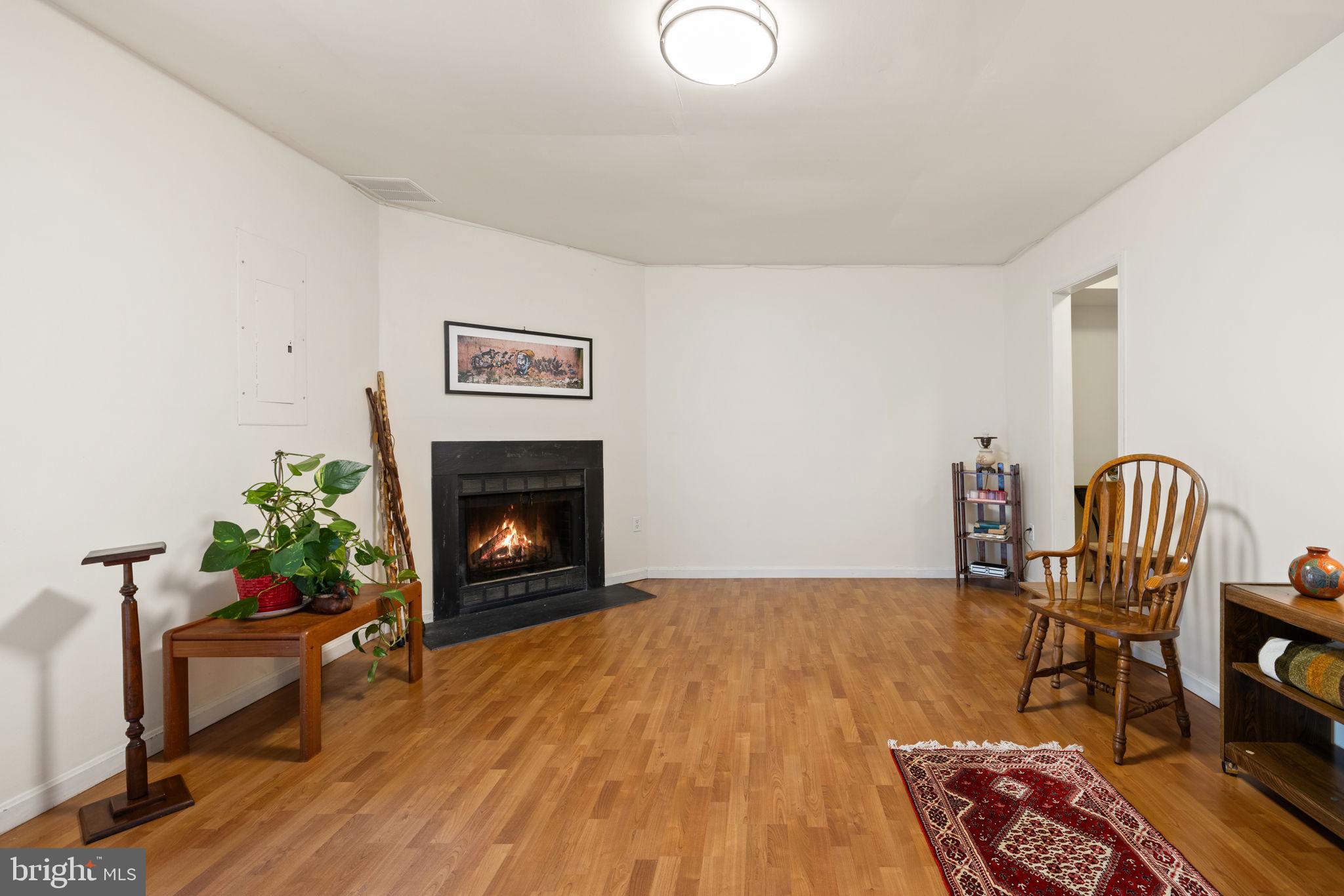 HILLSIDE TOWNES - Residential