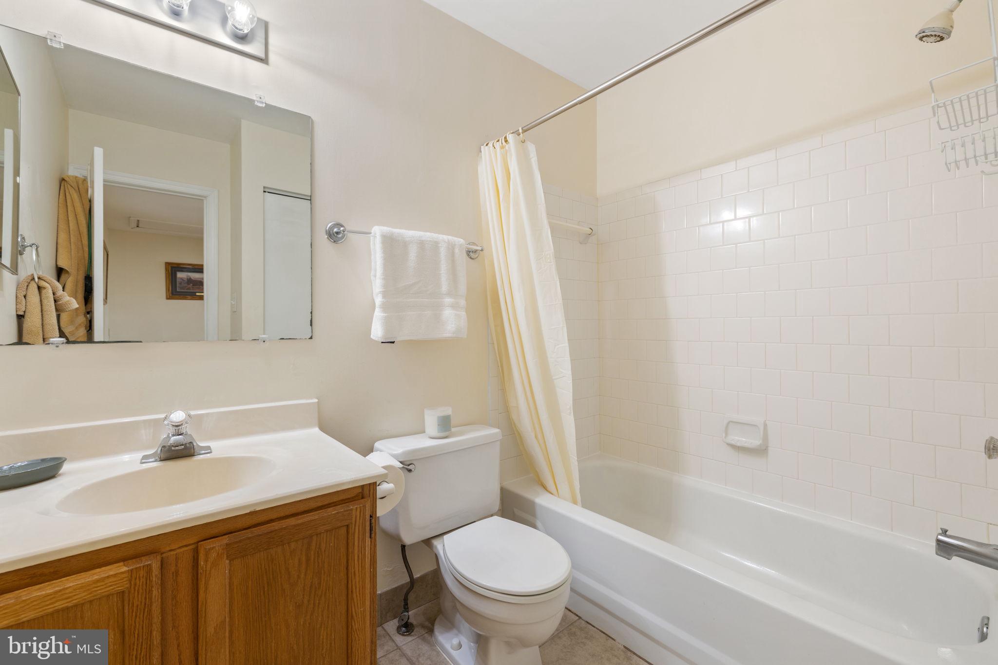 HILLSIDE TOWNES - Residential