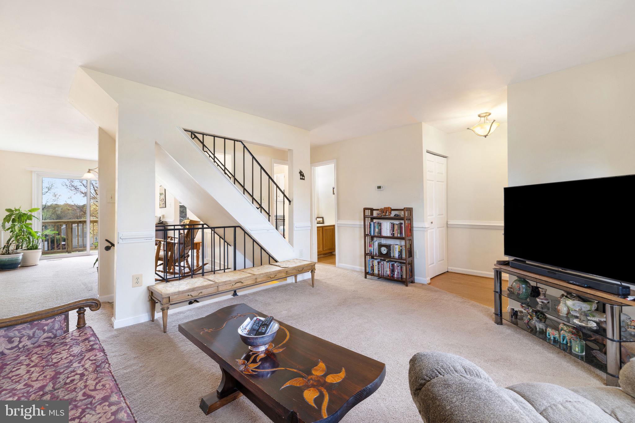 HILLSIDE TOWNES - Residential