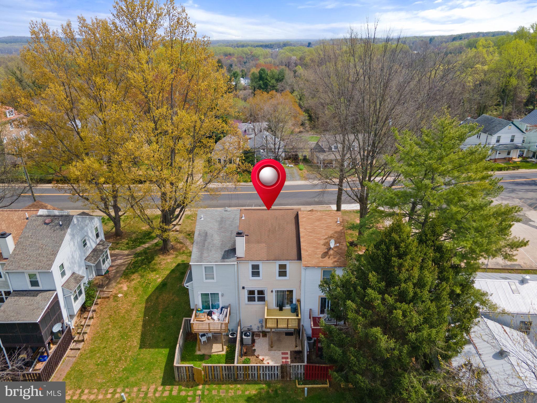 HILLSIDE TOWNES - Residential