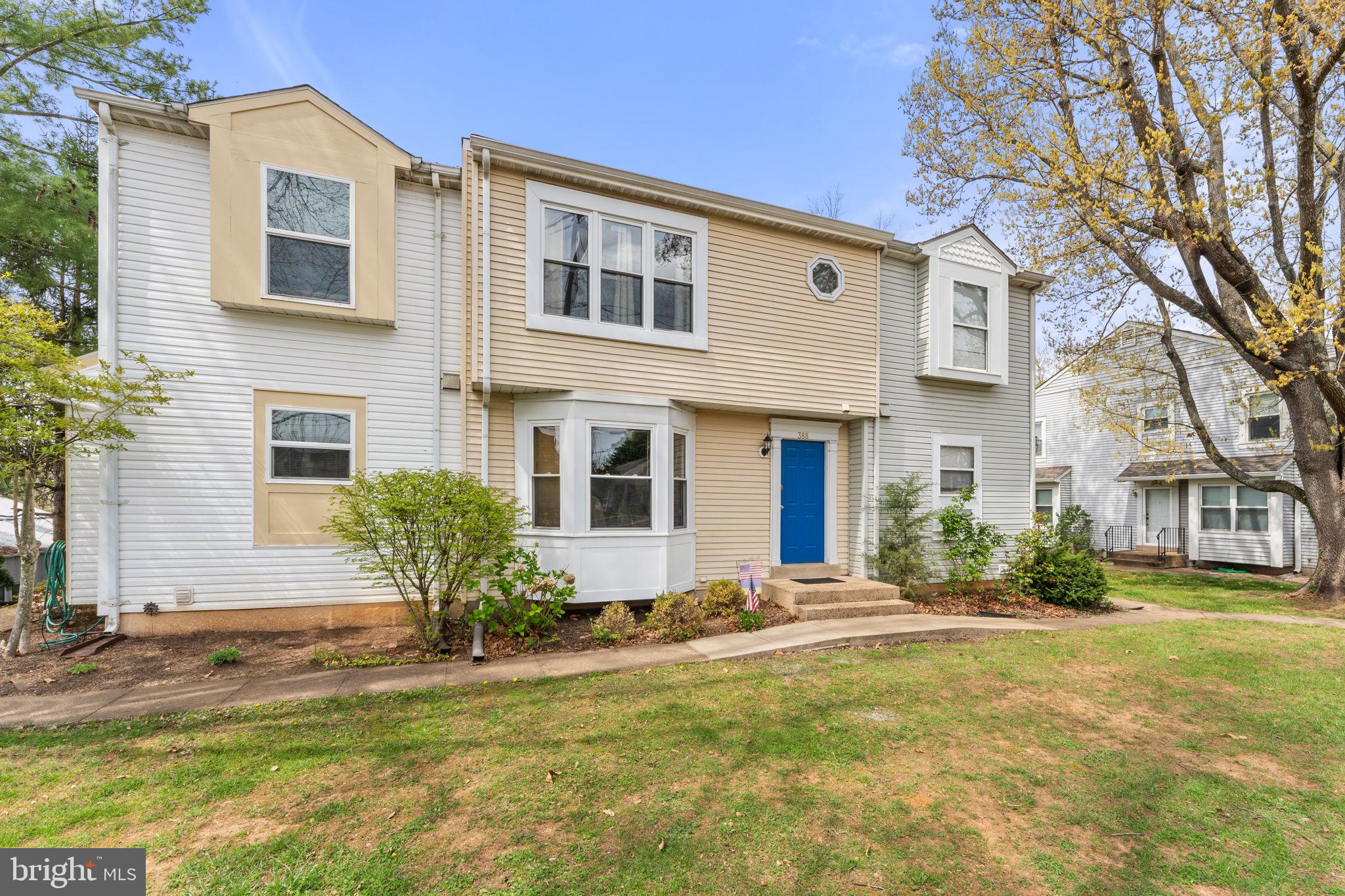 HILLSIDE TOWNES - Residential