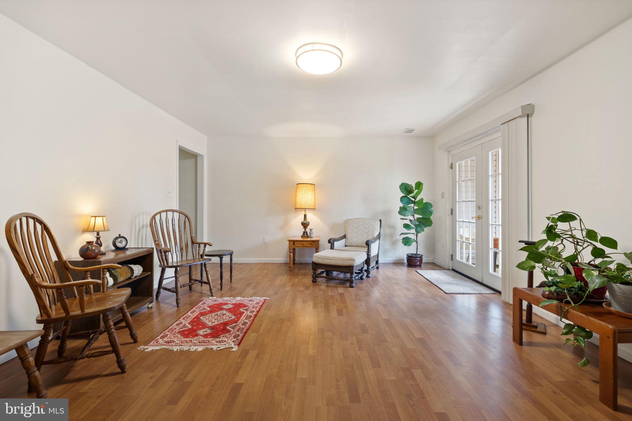 HILLSIDE TOWNES - Residential