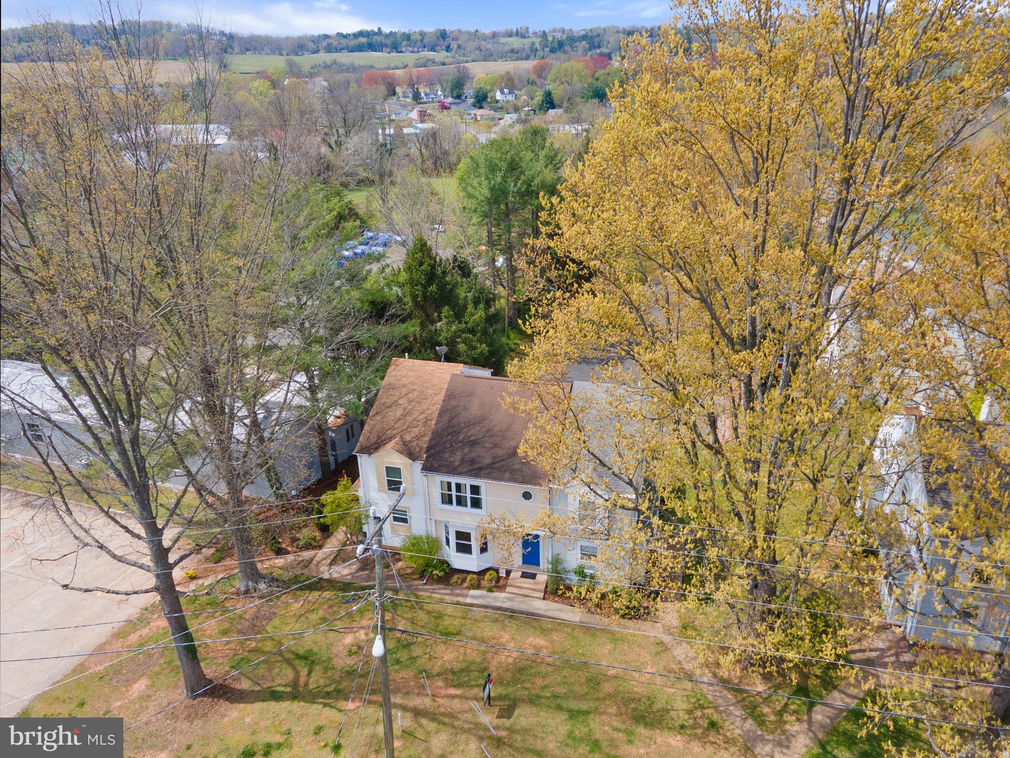 HILLSIDE TOWNES - Residential