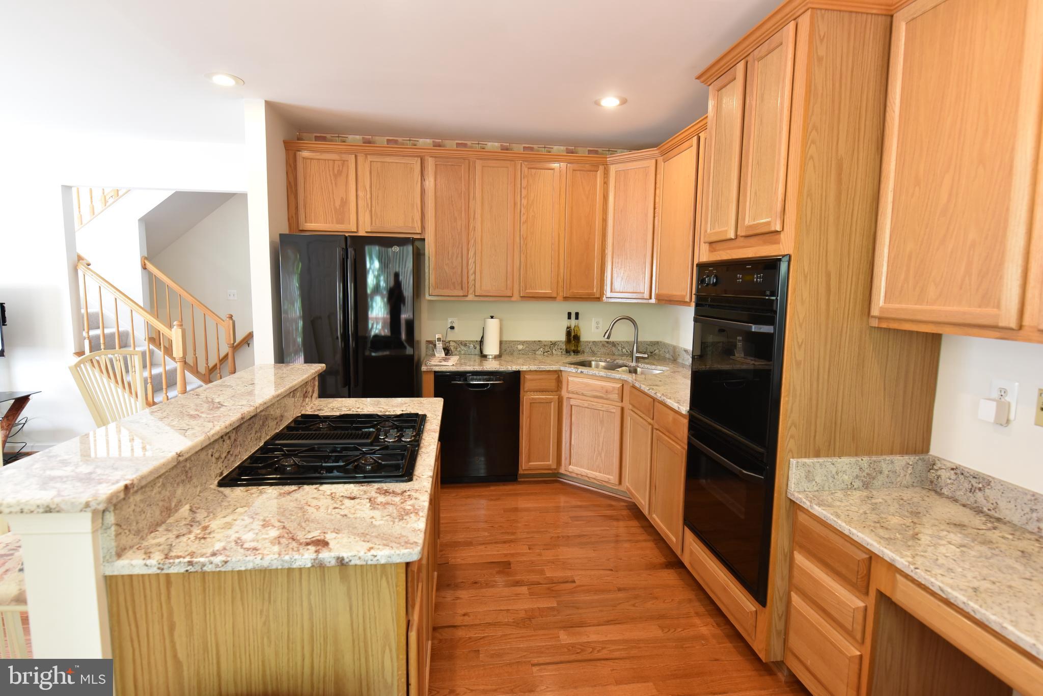 WINDSOR MEWS - Residential