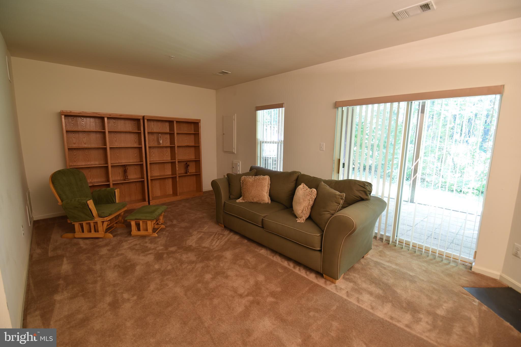 WINDSOR MEWS - Residential