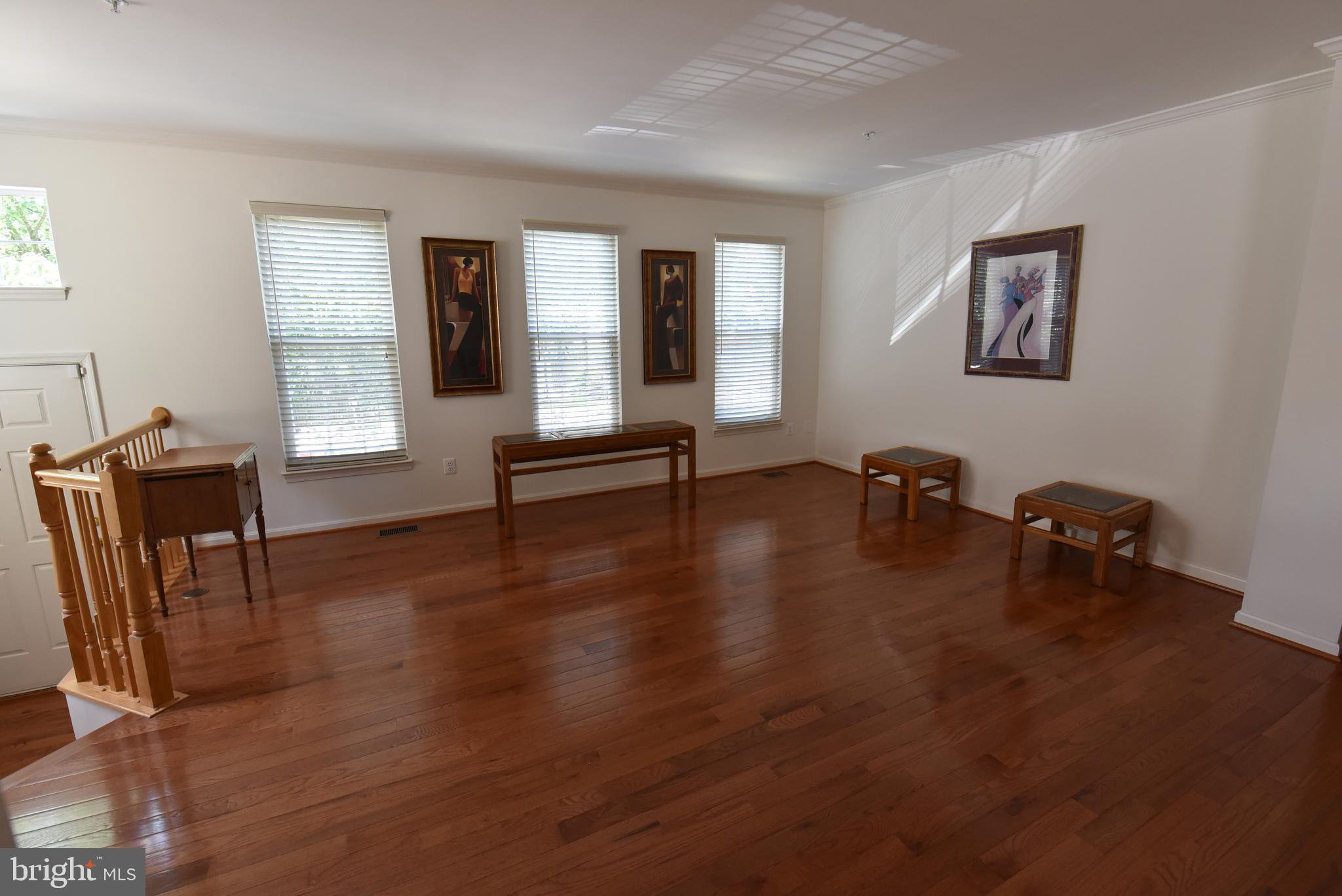 WINDSOR MEWS - Residential