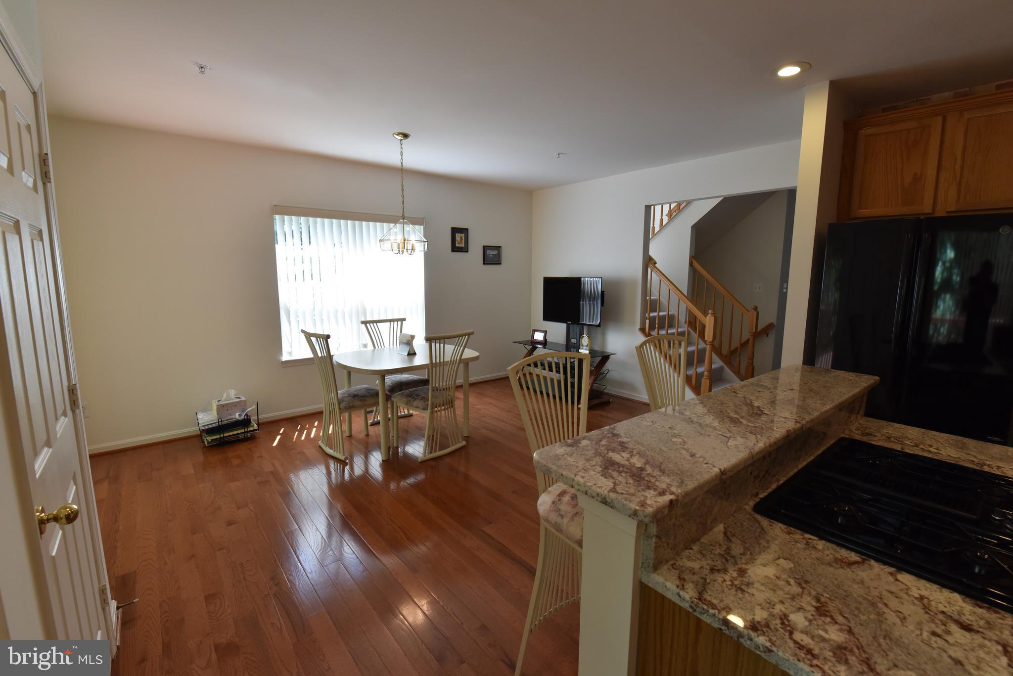 WINDSOR MEWS - Residential