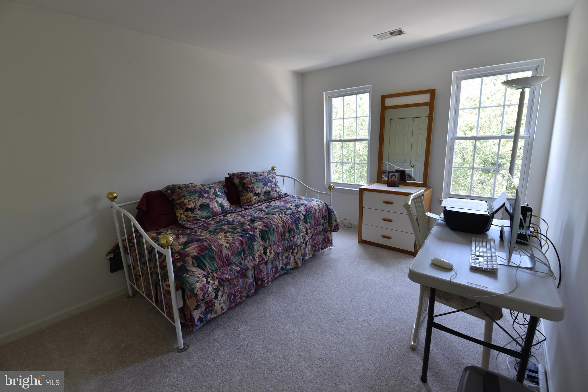 WINDSOR MEWS - Residential