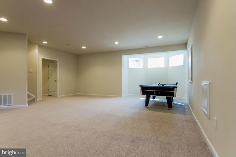 TALL CEDAR ESTATES - Residential