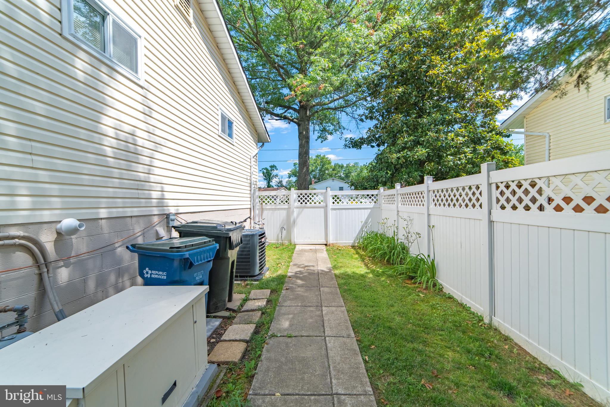 POHICK ESTATES - Residential