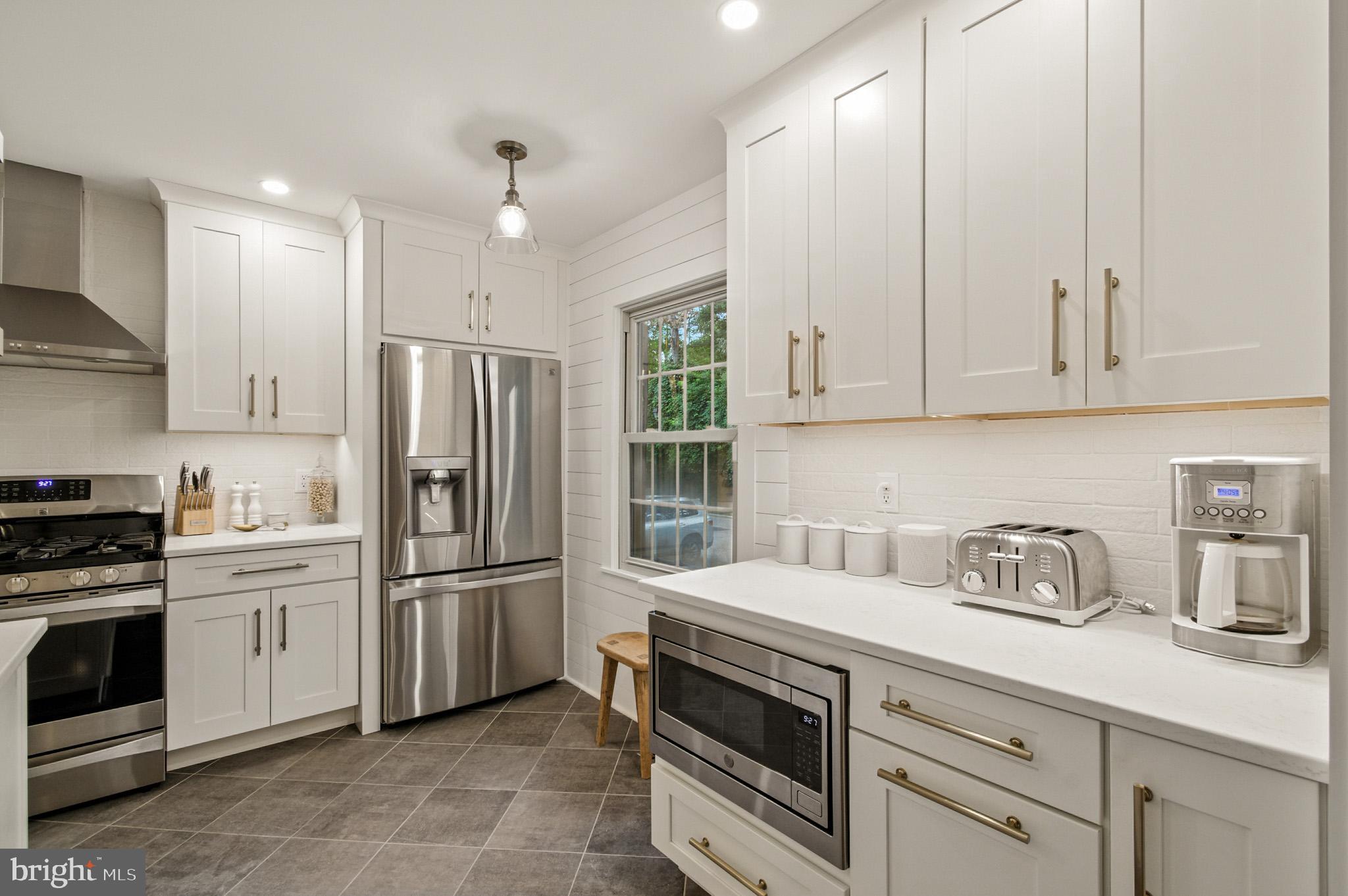 LAKE LOUISE - Residential