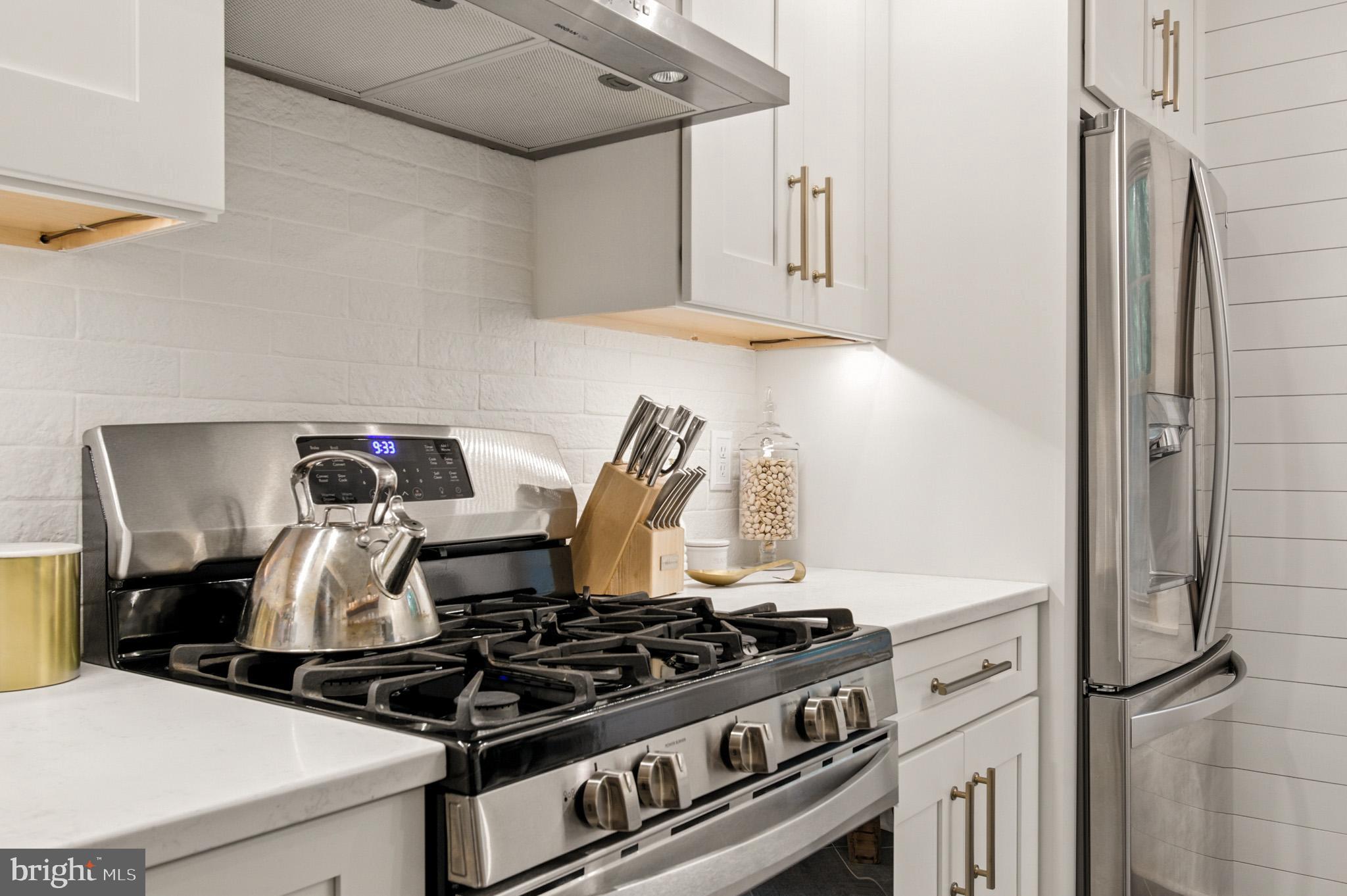 LAKE LOUISE - Residential