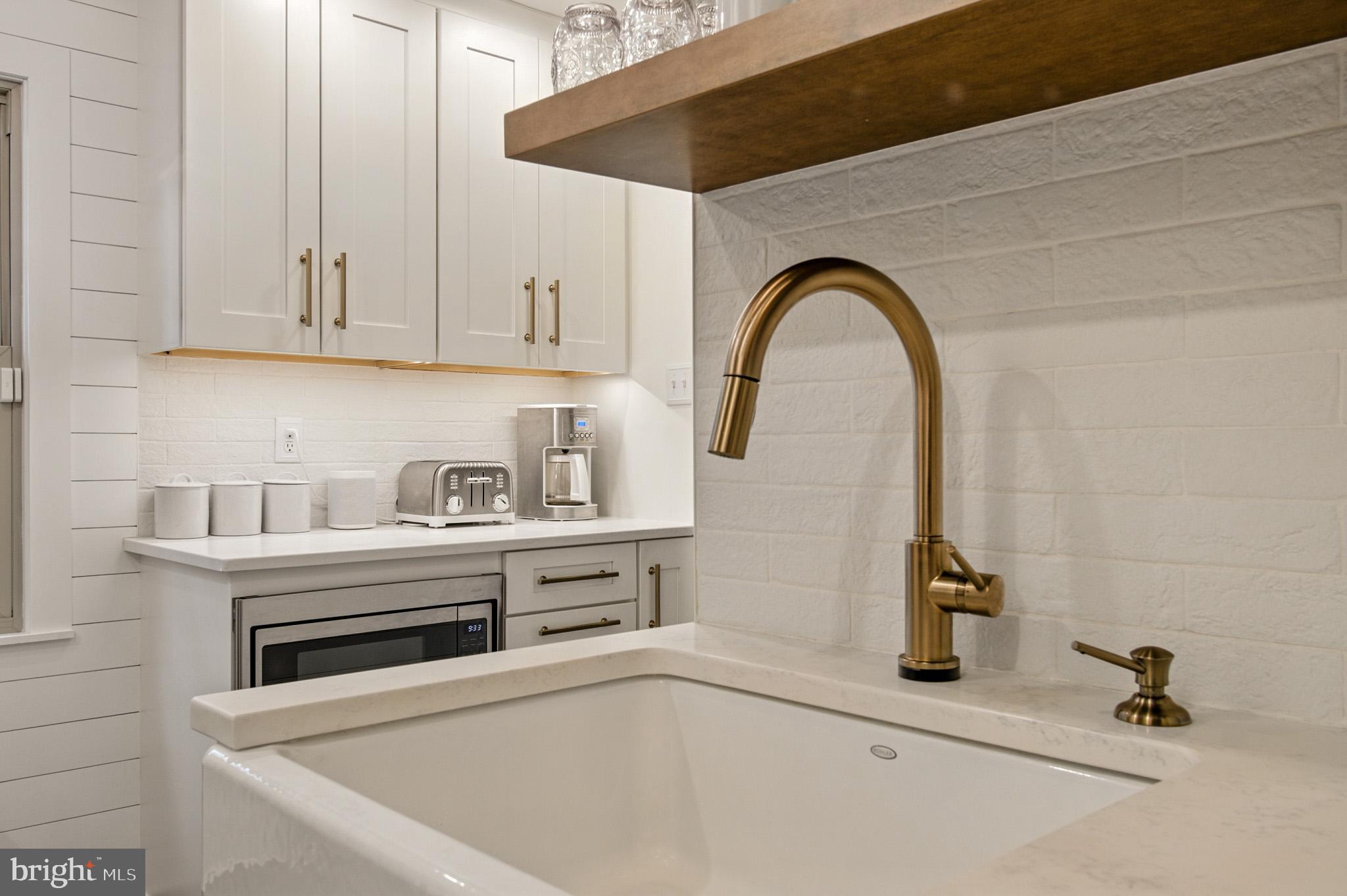 LAKE LOUISE - Residential