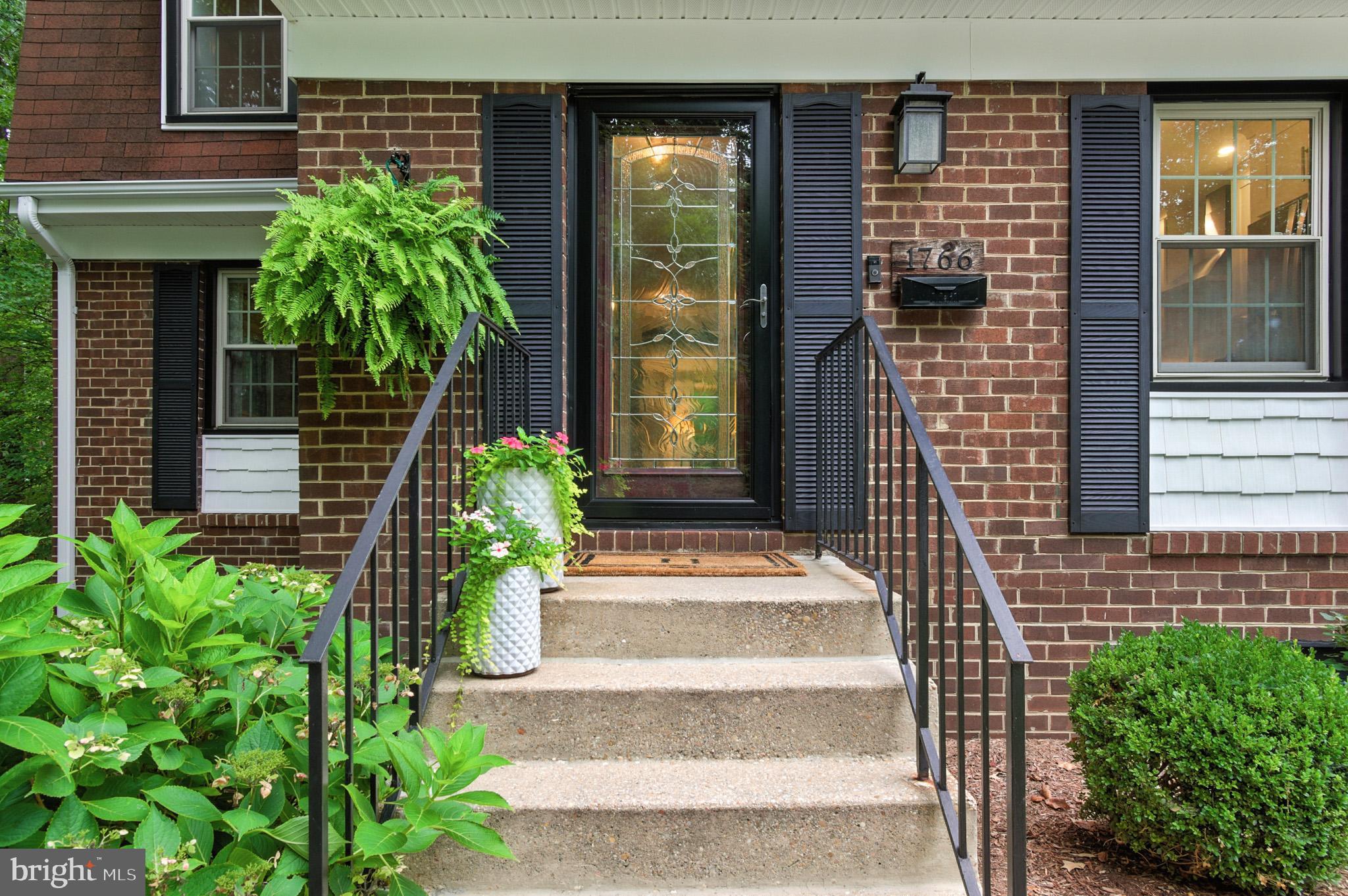 LAKE LOUISE - Residential