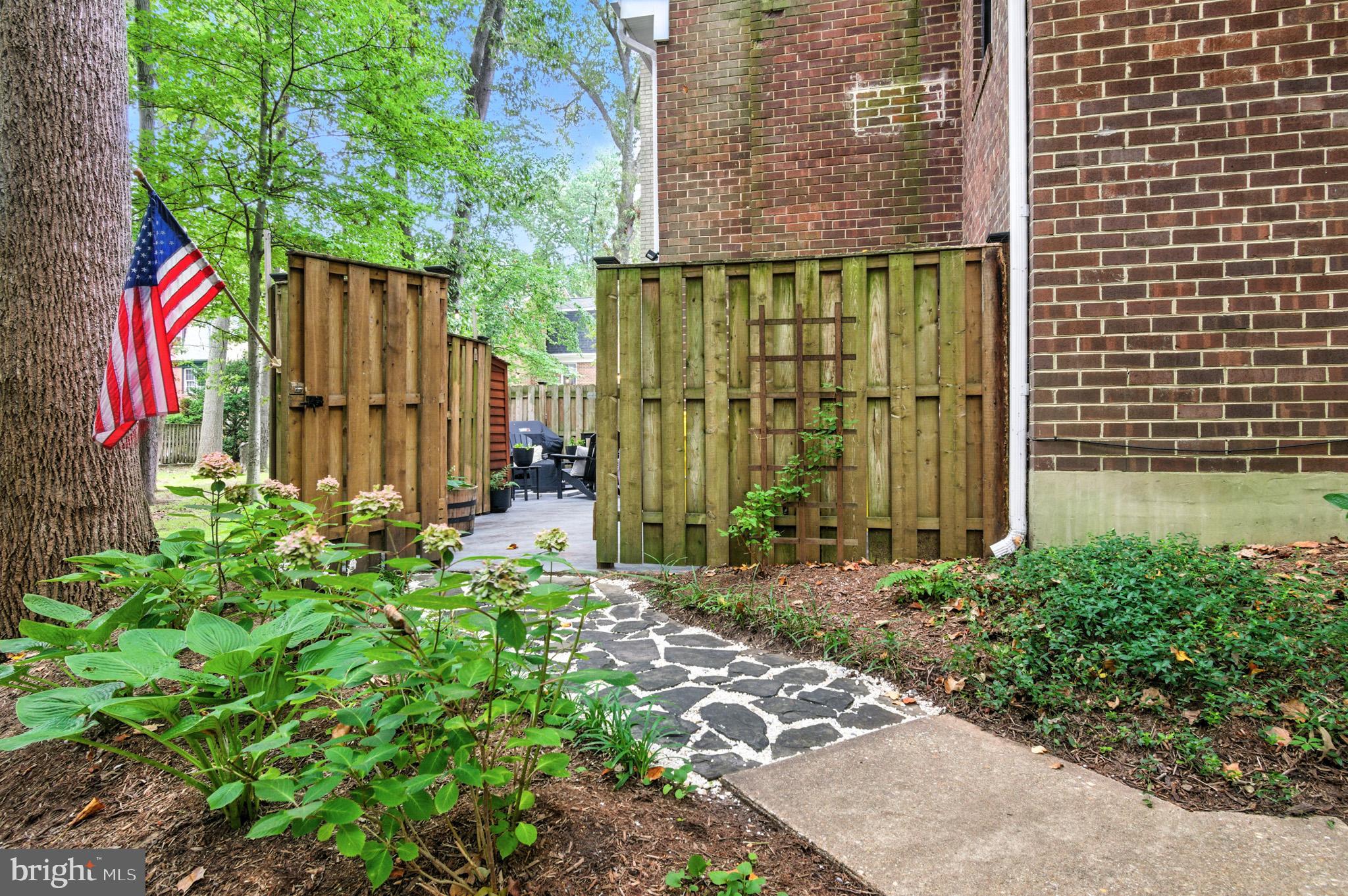 LAKE LOUISE - Residential