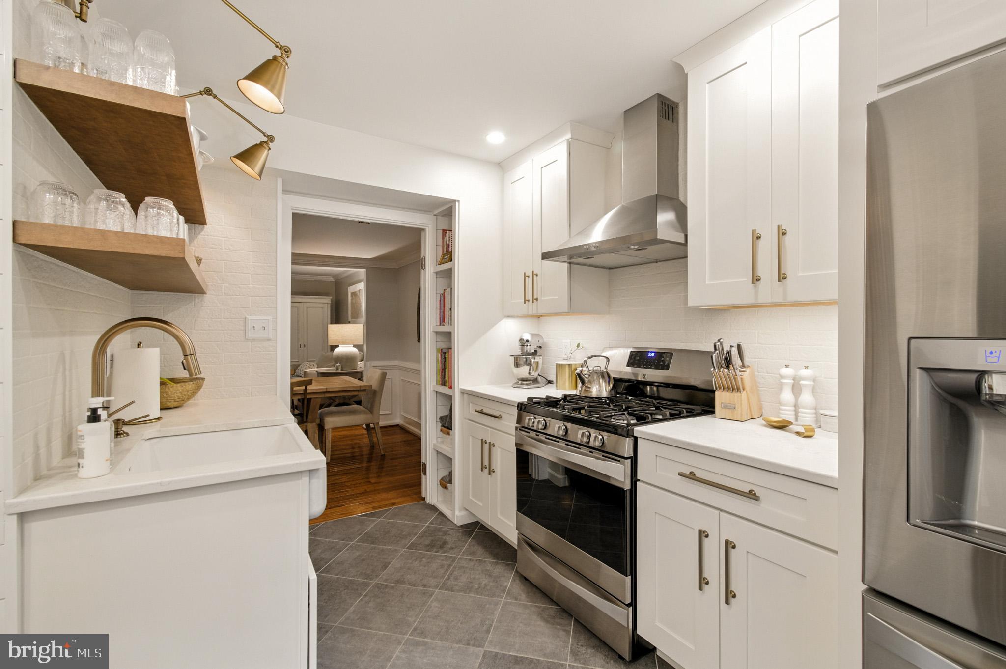 LAKE LOUISE - Residential