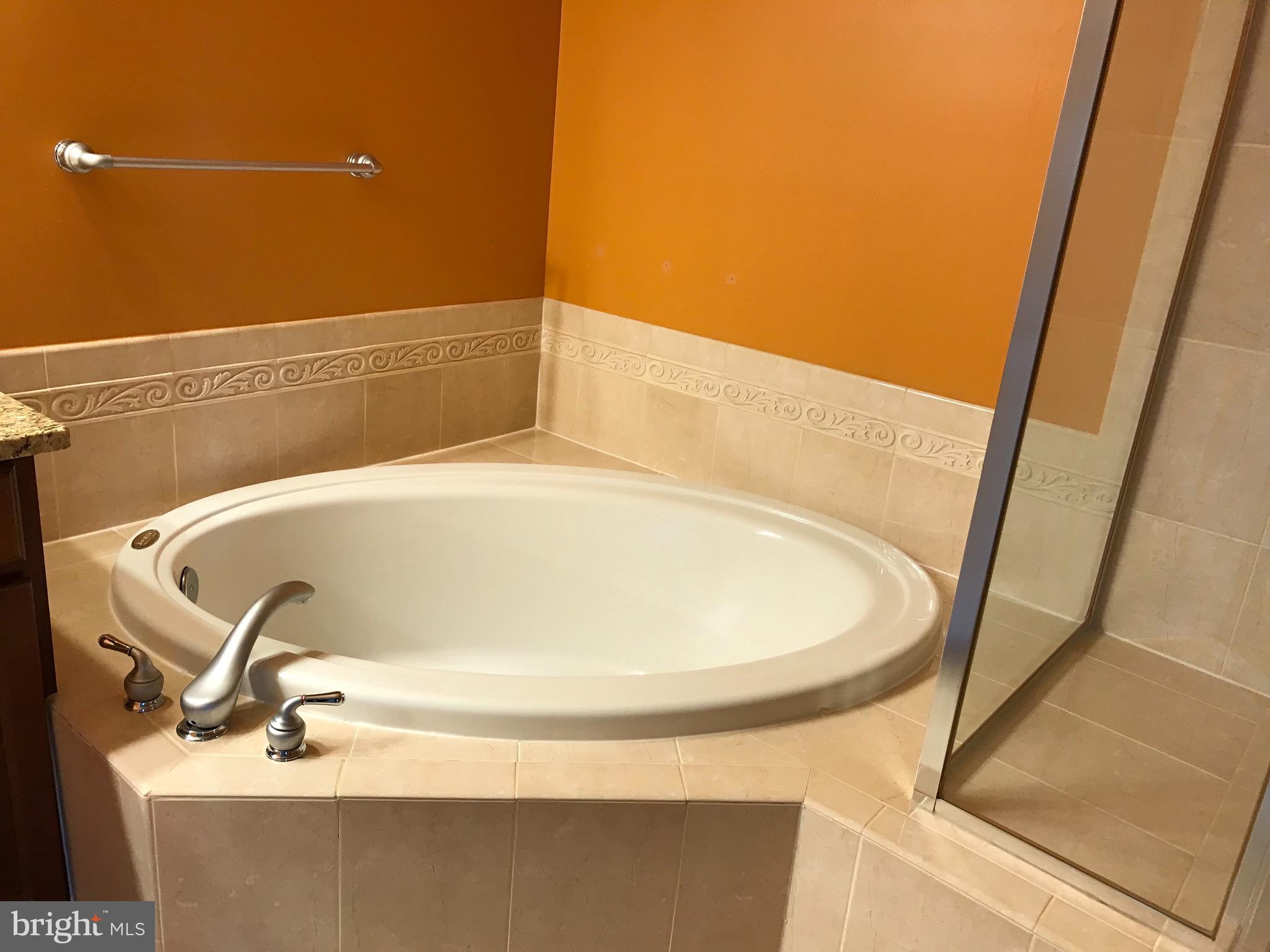 KING FARM IRVINGTON - Residential