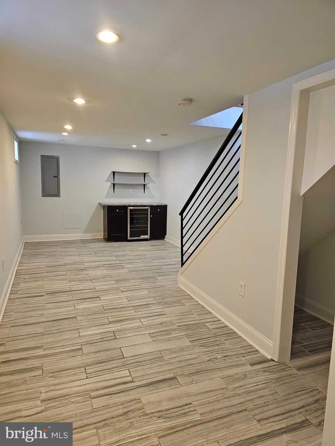 POINT BREEZE - Residential