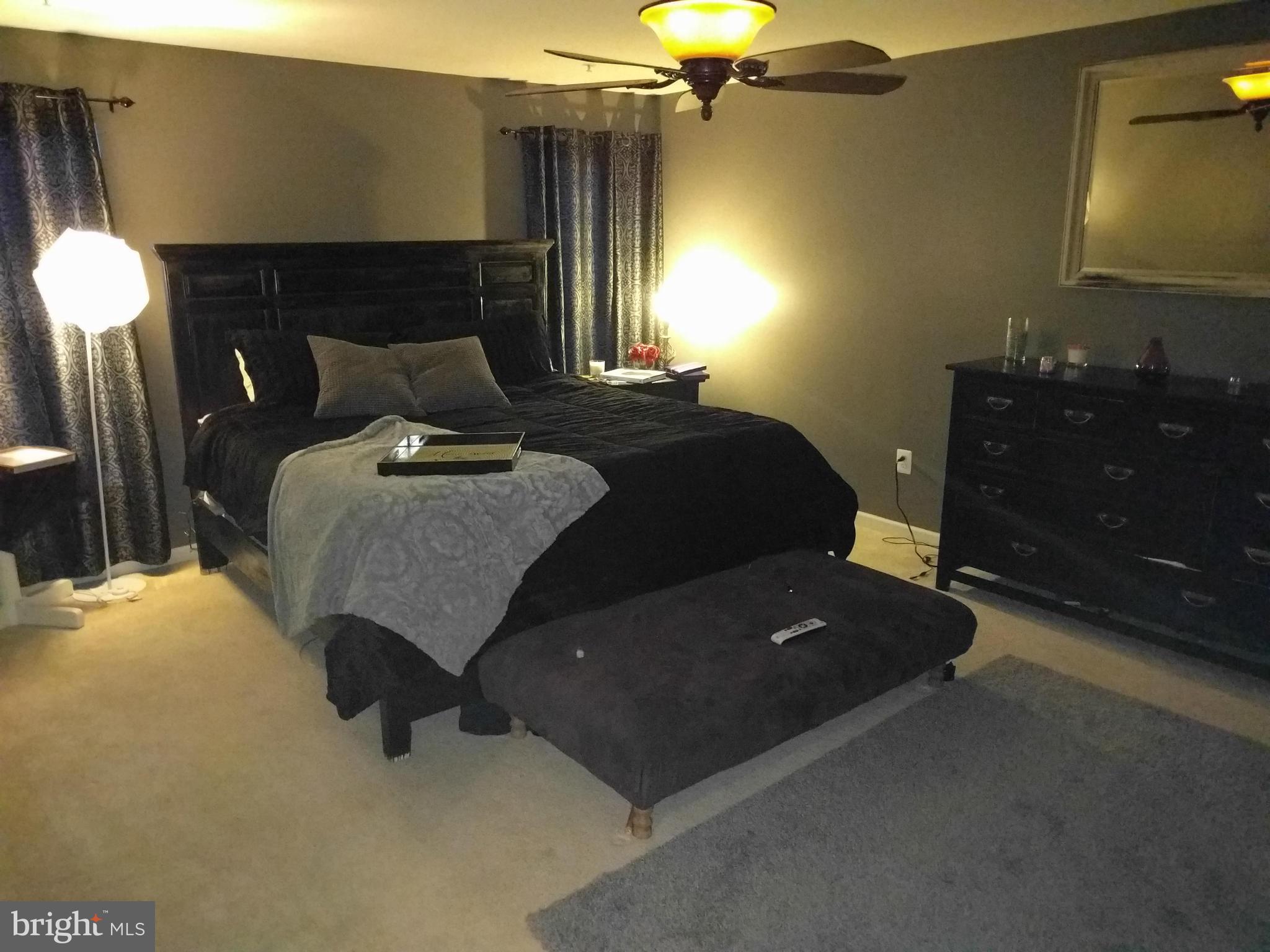 HAMPTON SUB-PLAT 1> - Residential