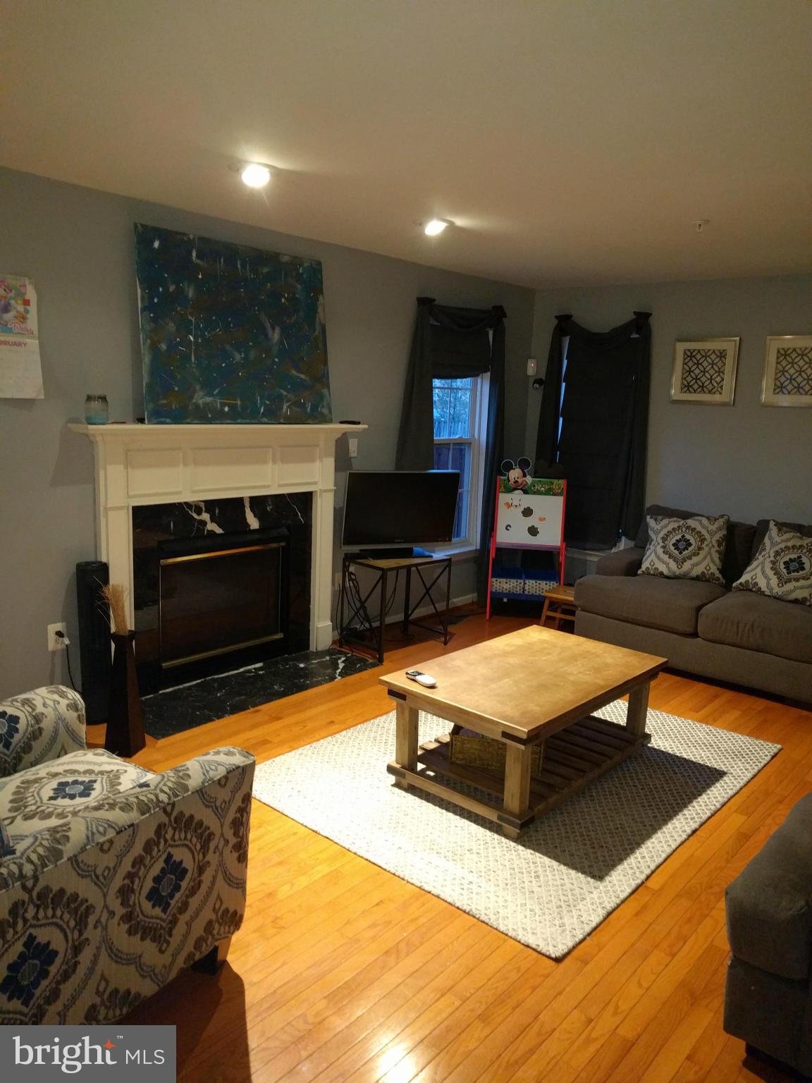 HAMPTON SUB-PLAT 1> - Residential