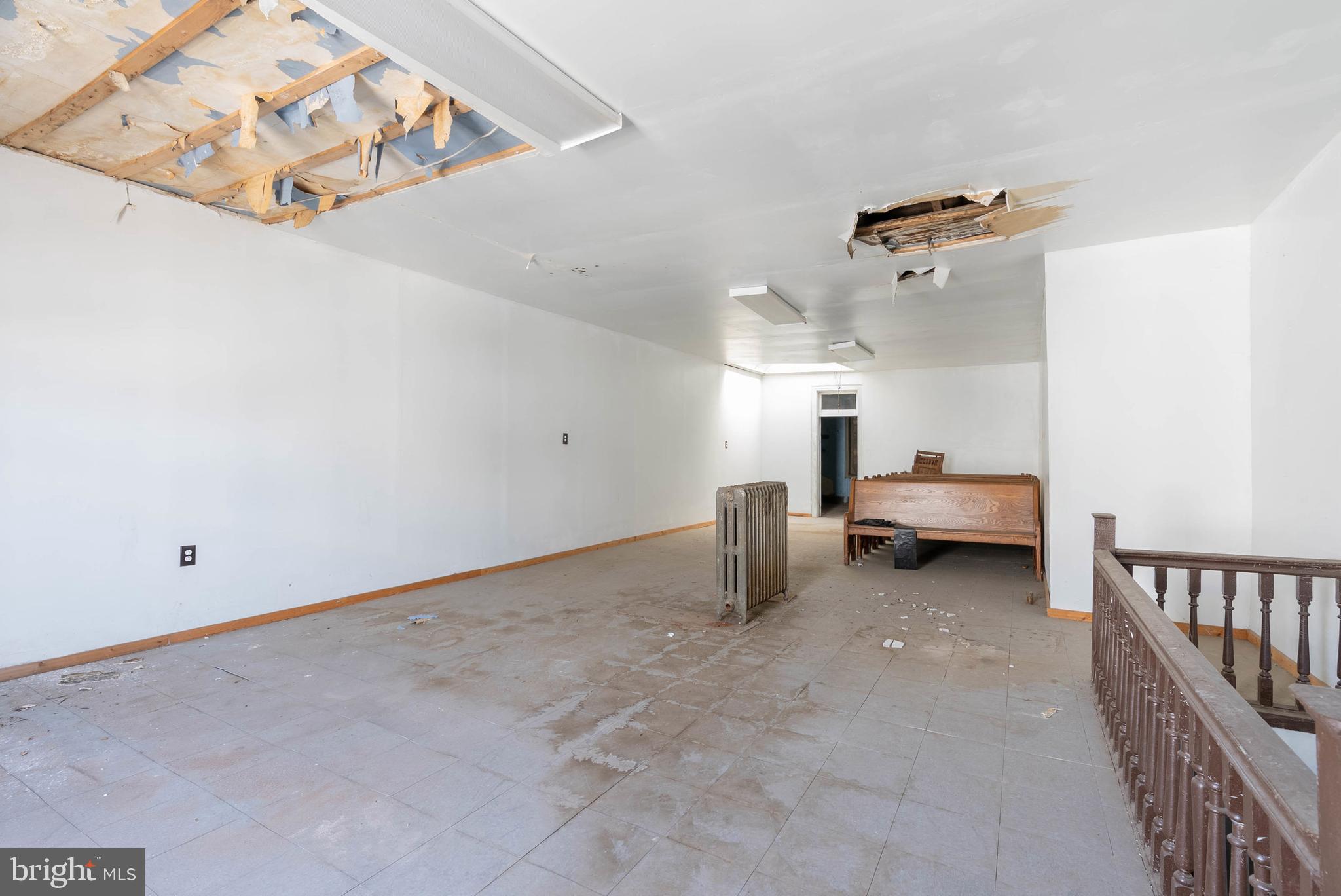 HARTRANFT - Commercial Sale