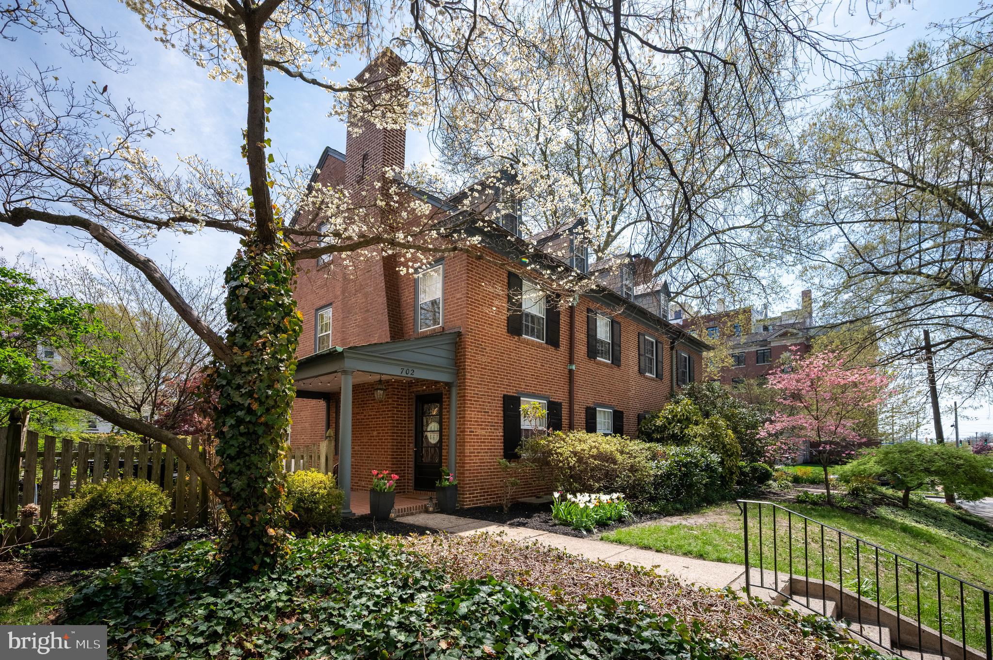 WAWASET PARK - Residential