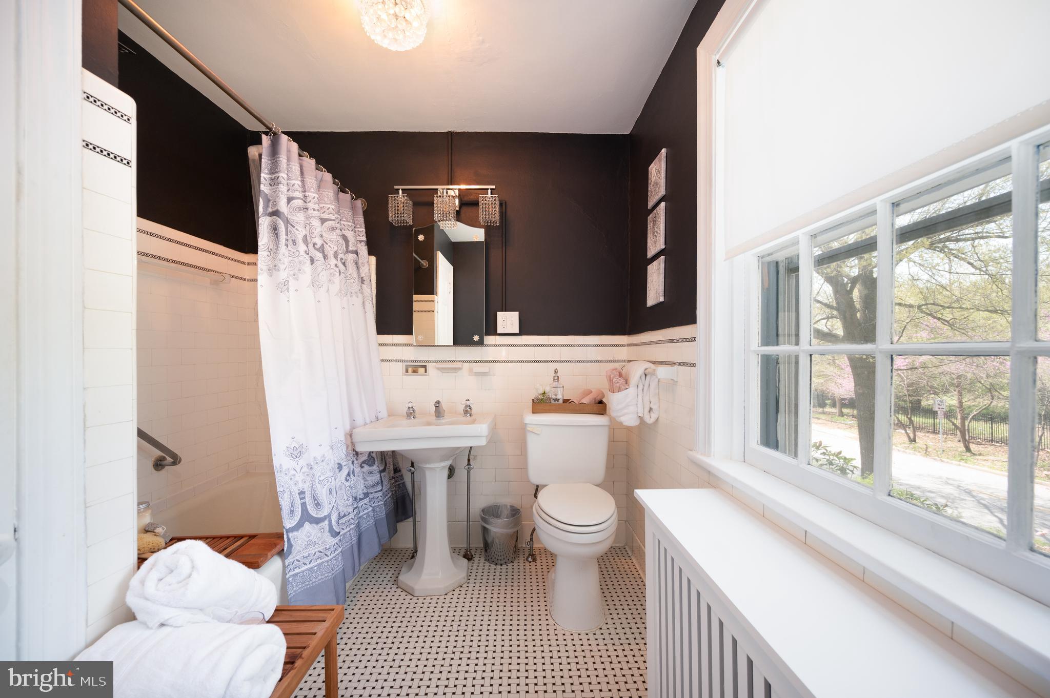 WAWASET PARK - Residential