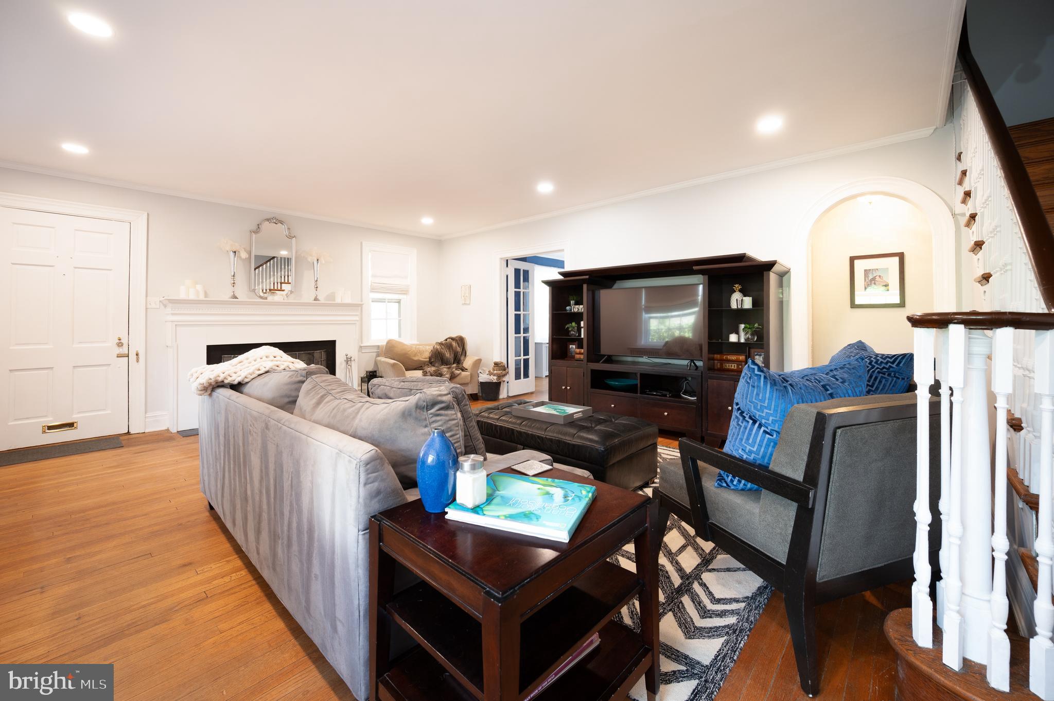 WAWASET PARK - Residential