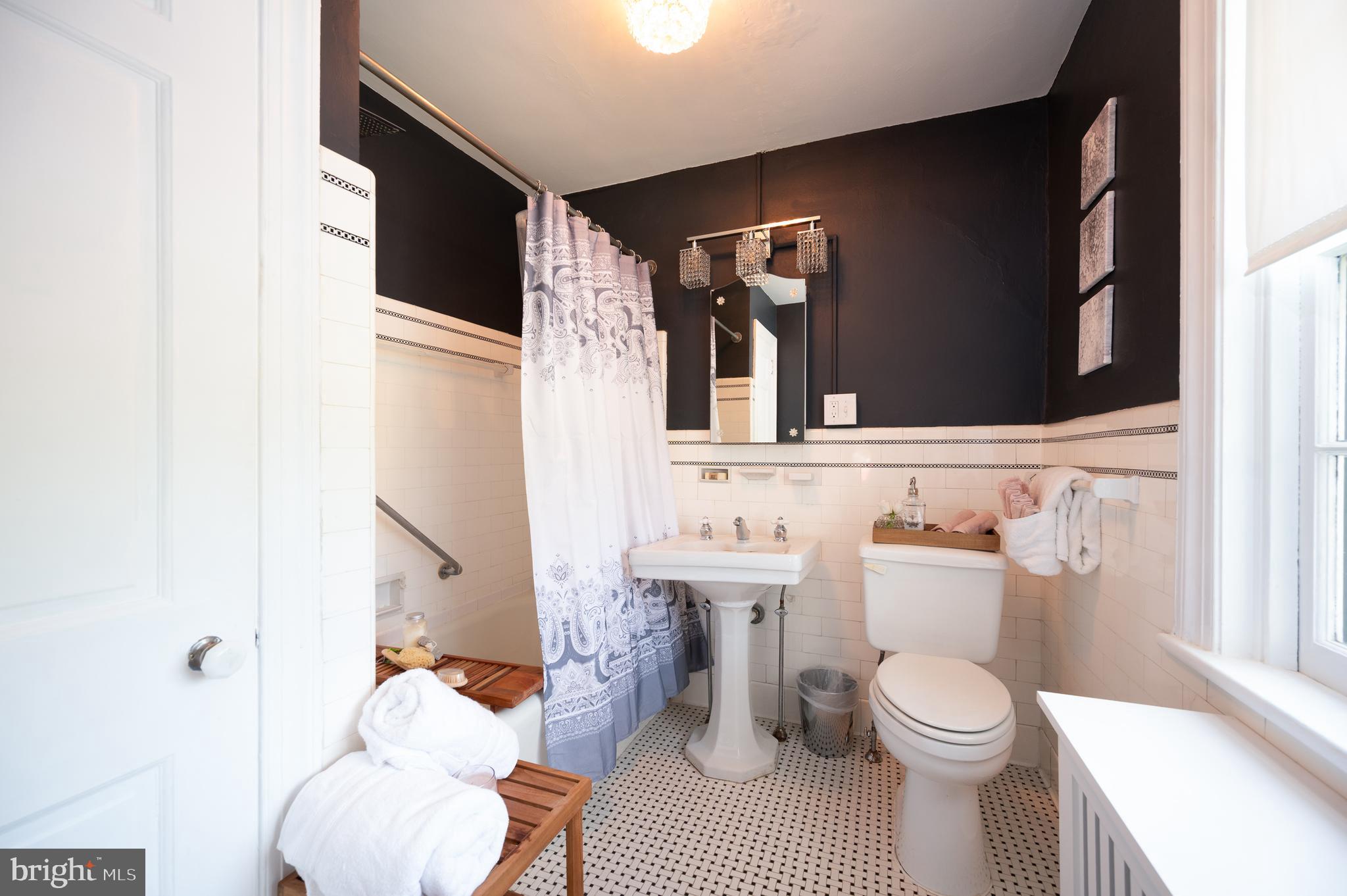 WAWASET PARK - Residential