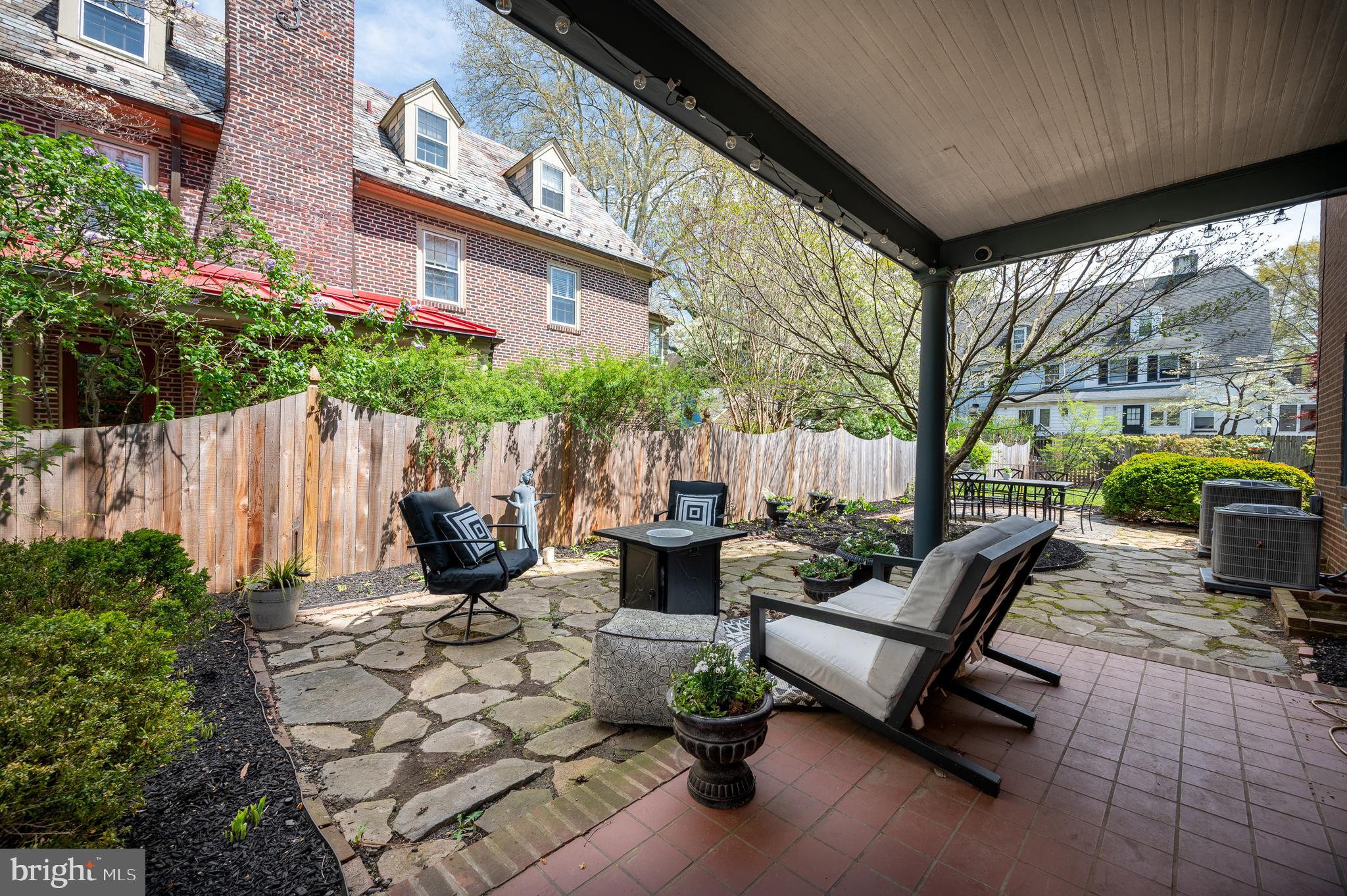 WAWASET PARK - Residential