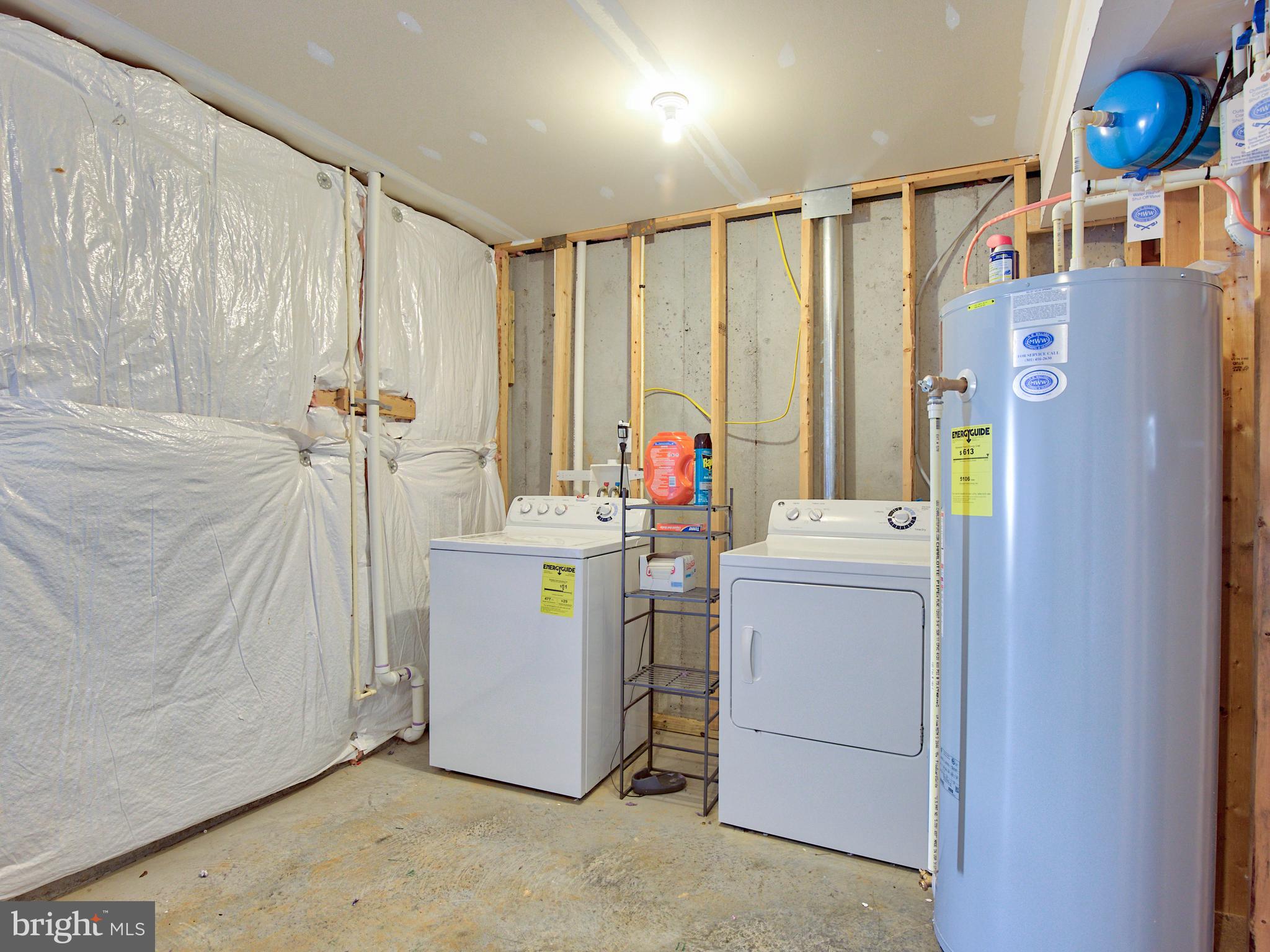 LAKELAND PLACE - Residential