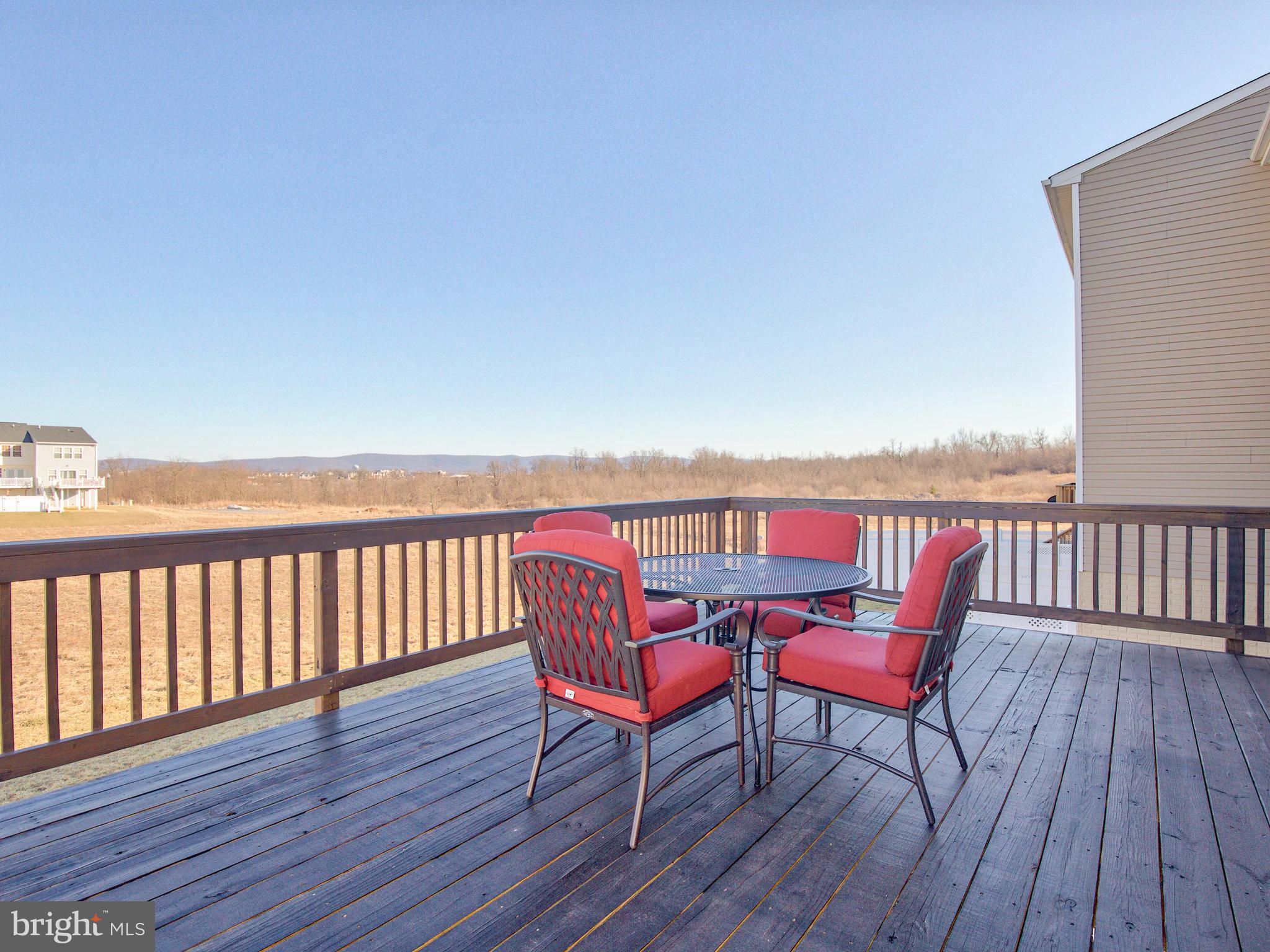 LAKELAND PLACE - Residential