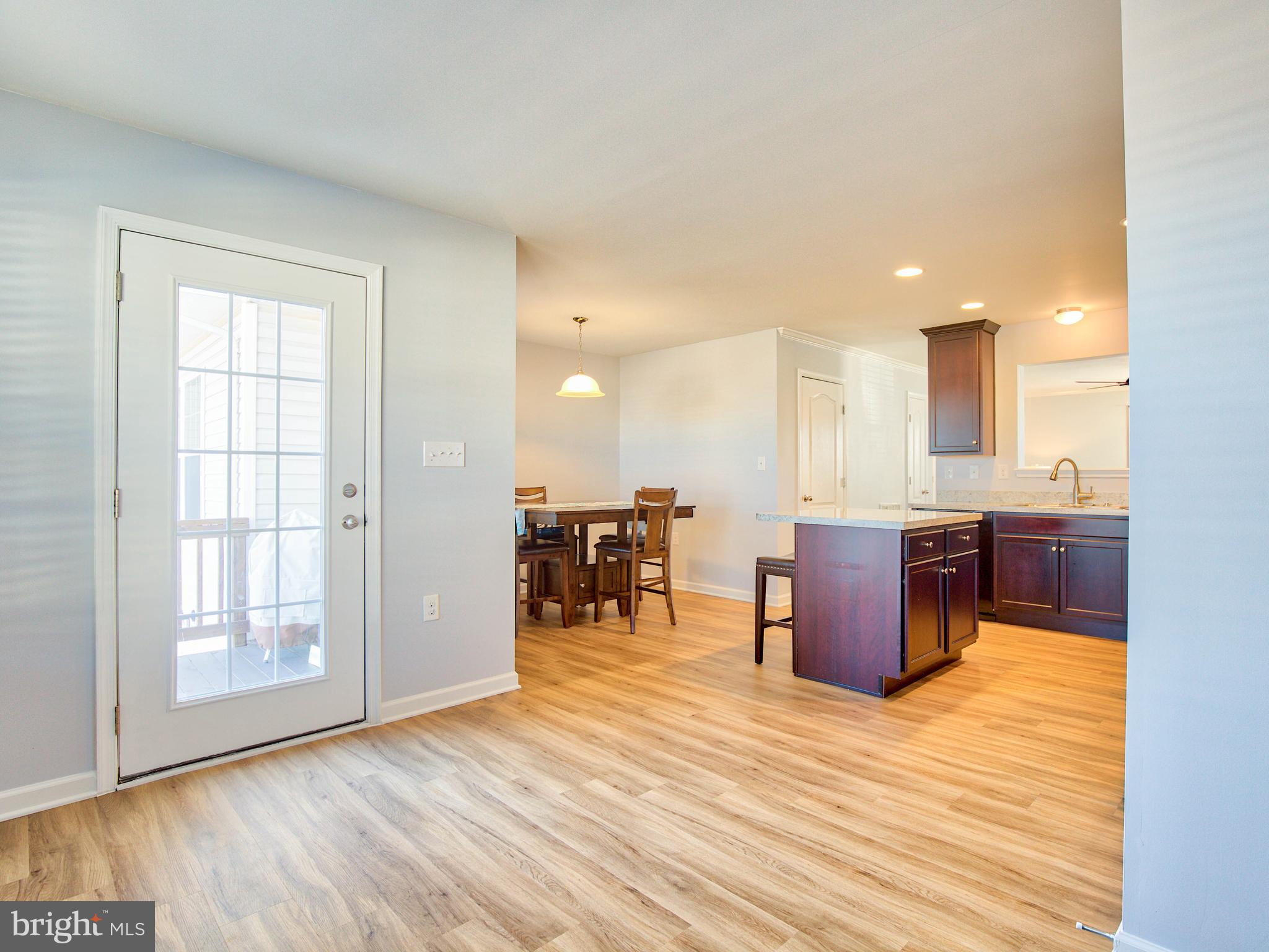 LAKELAND PLACE - Residential