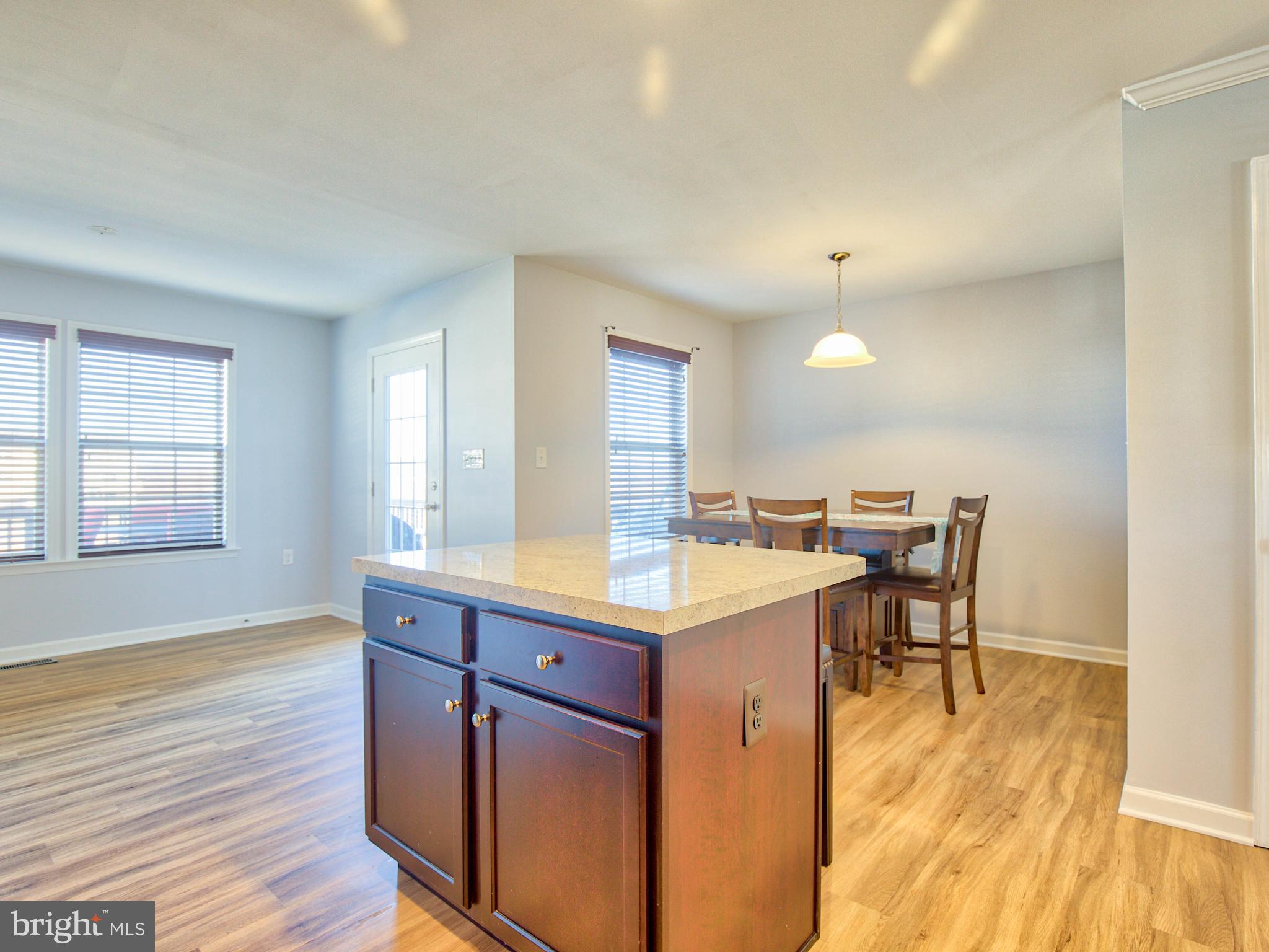 LAKELAND PLACE - Residential