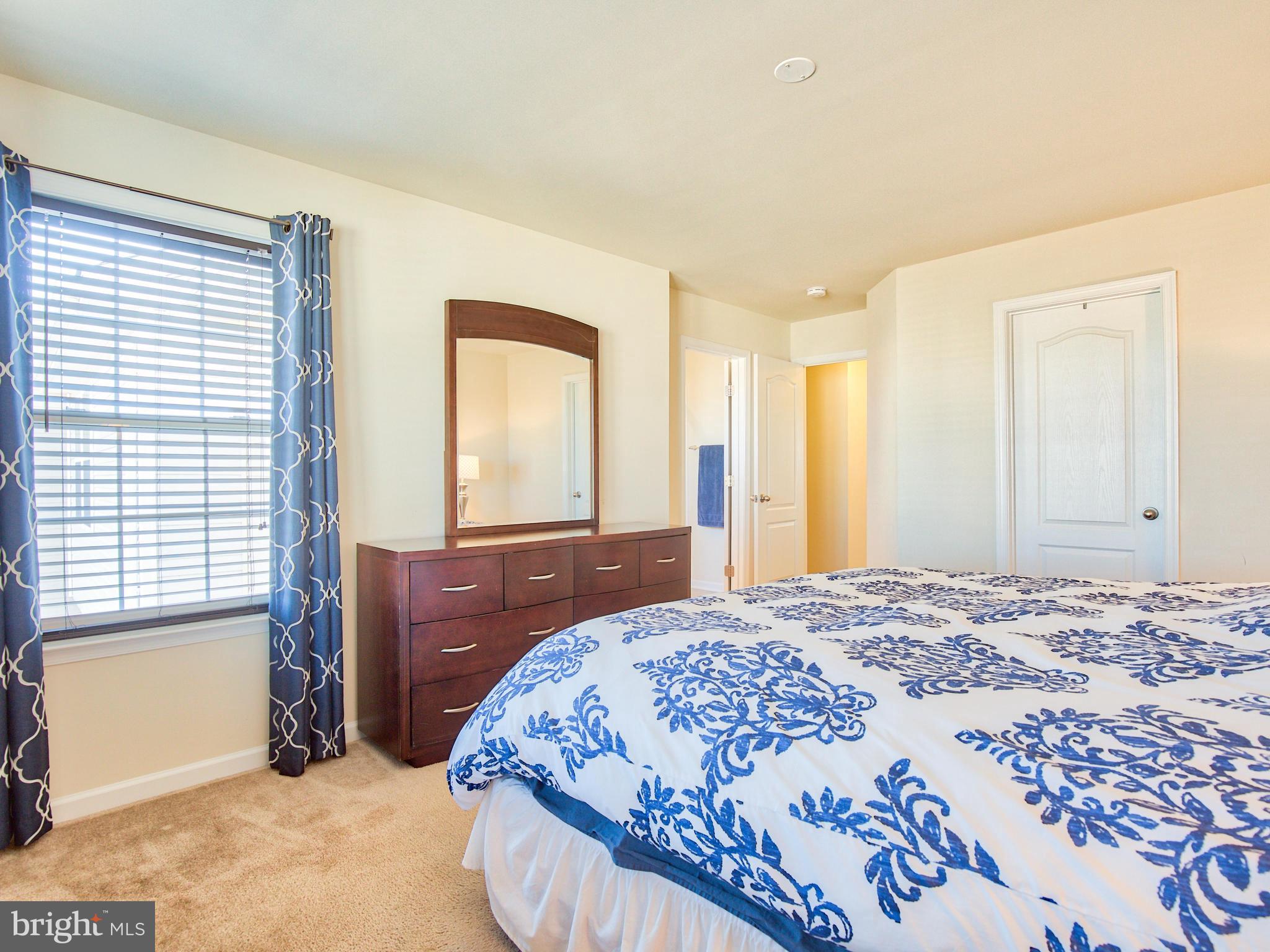 LAKELAND PLACE - Residential