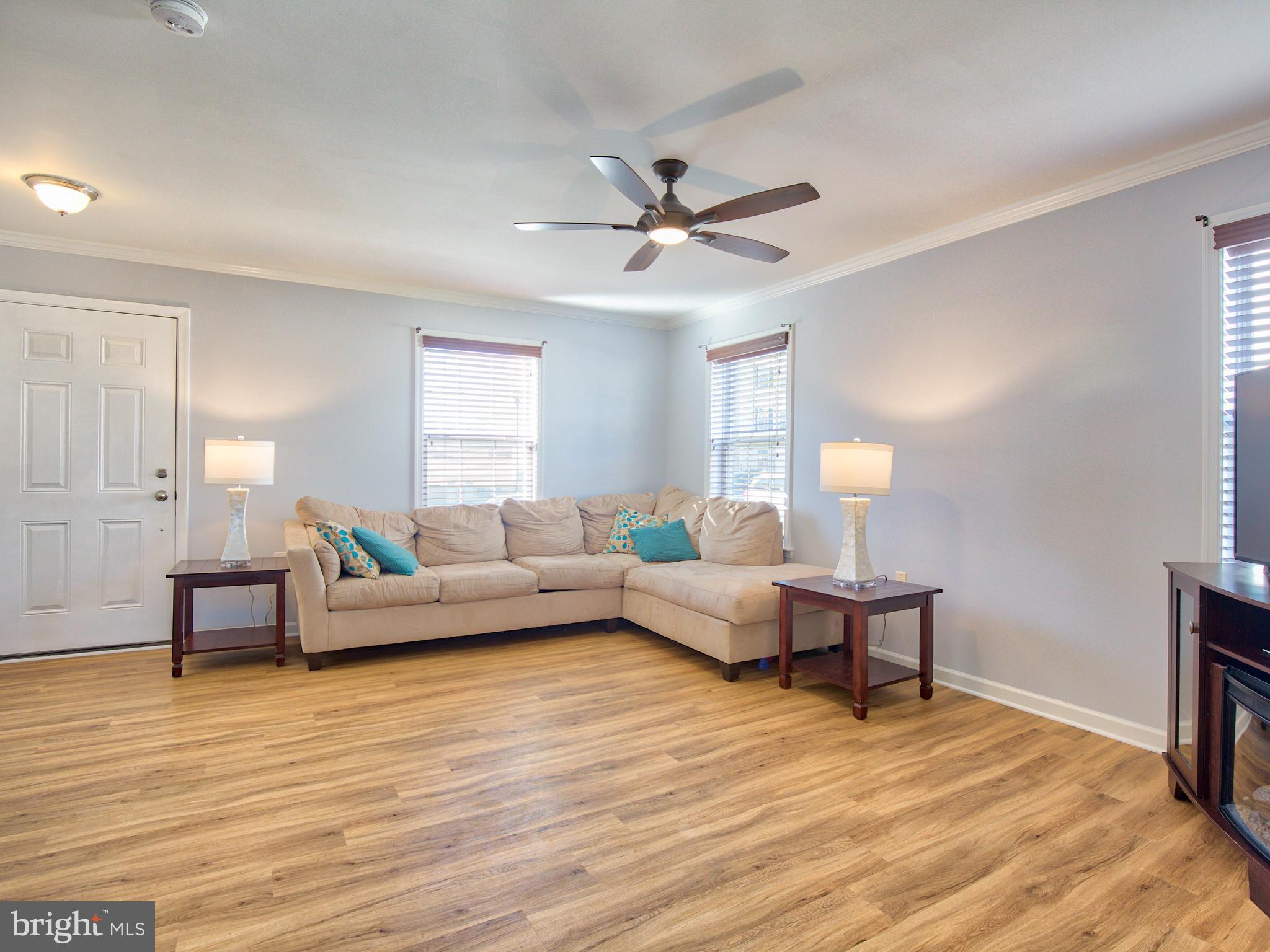 LAKELAND PLACE - Residential