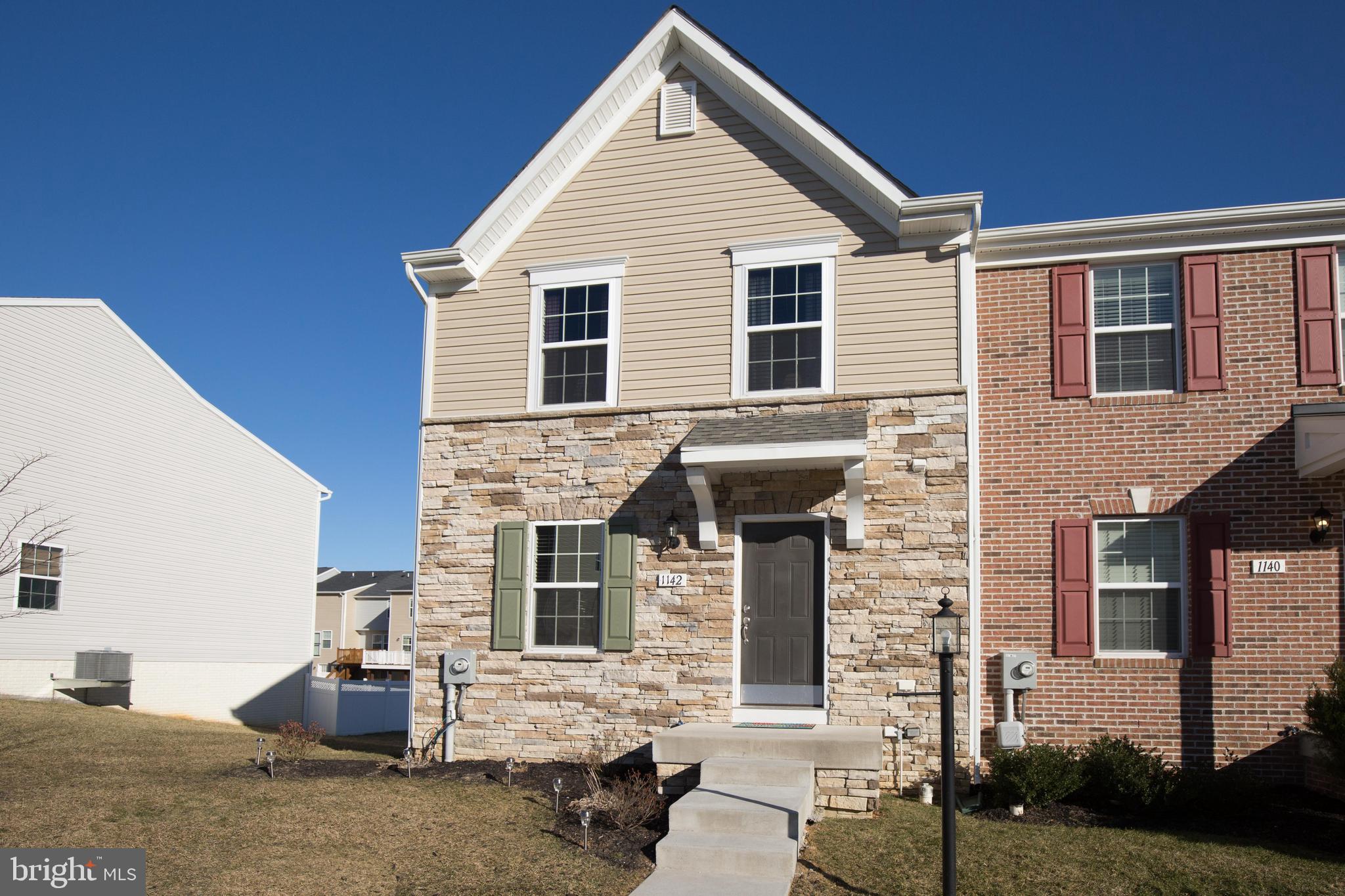 LAKELAND PLACE - Residential