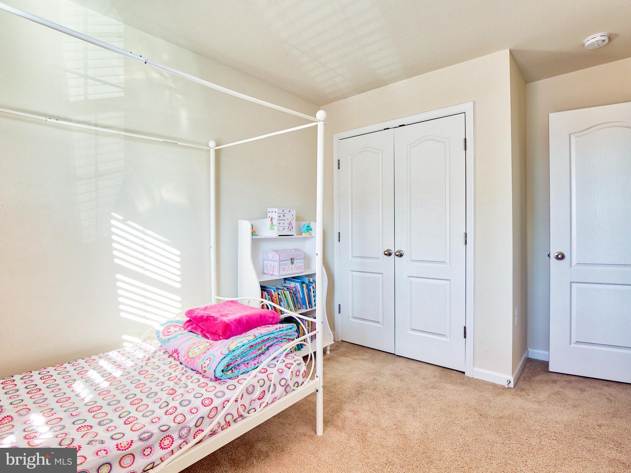 LAKELAND PLACE - Residential