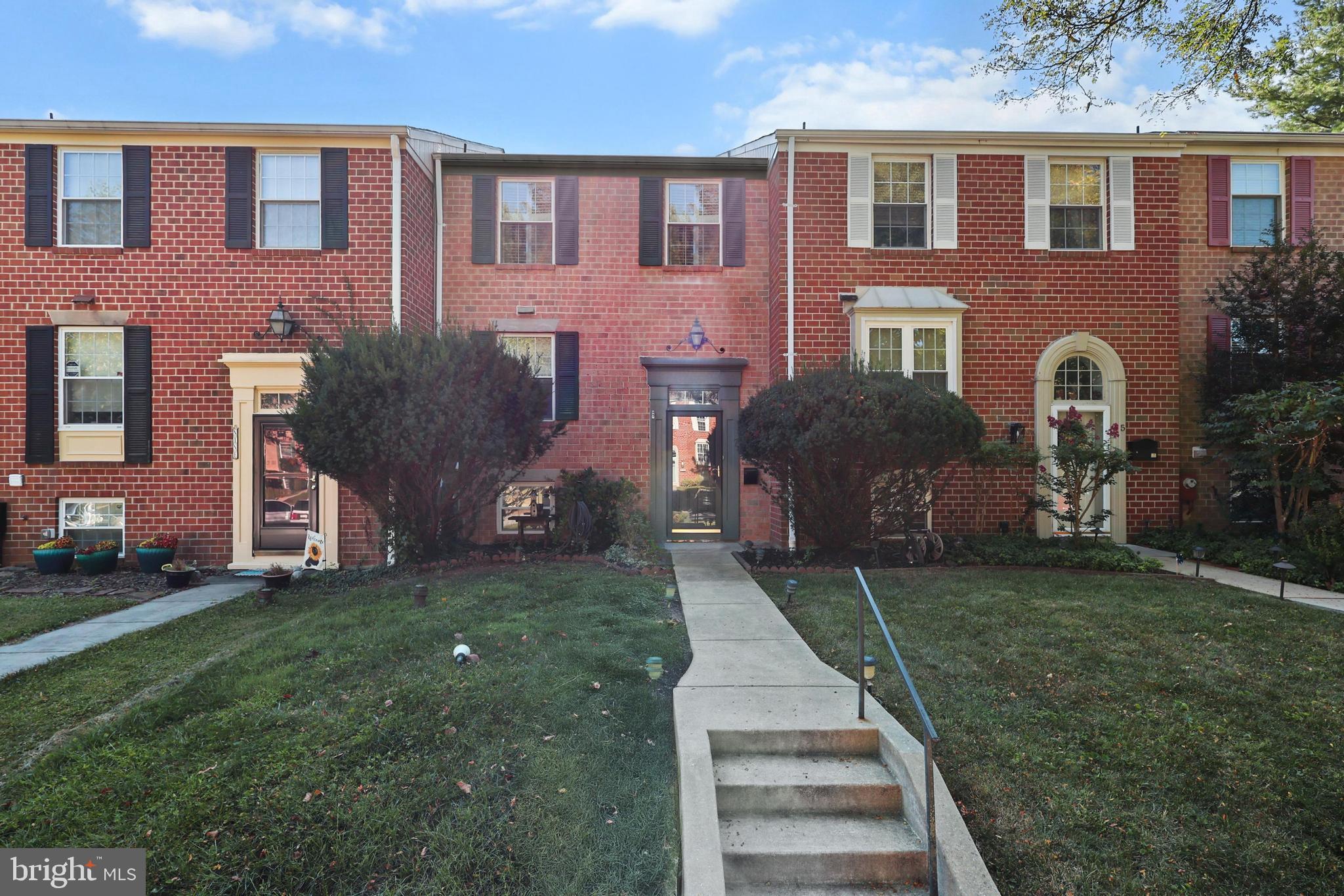 Welcome to this stunning 4-bedroom, 3.5-bathroom home located in the desirable area of Lutherville Timonium, MD. This property boasts a range of modern amenities including air conditioning, a disposal system, dishwasher, and a cozy fireplace for those chilly evenings. The home also features a full finished basement, providing extra space for a variety of uses and a fourth bedroom and full bathroom. The central HVAC system ensures year-round comfort, while the wall-to-wall carpeting adds a touch of warmth and luxury. The property also includes a washer and dryer for your convenience. Outside, you will find a spacious deck perfect for entertaining, and a fenced yard offering privacy and space for outdoor activities. This home truly has it all, combining comfort, convenience, and style in one package.
Requirements: 620+ credit score and excellent rental history.