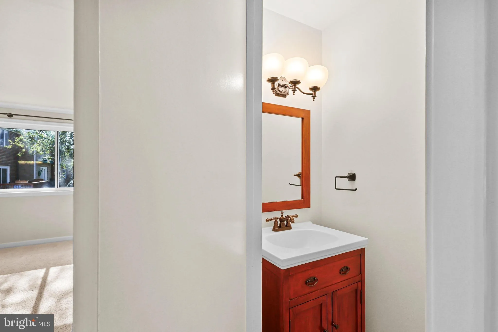 Lutherville Timonium, Maryland 21093, United States, 4 Bedrooms Bedrooms, ,4 BathroomsBathrooms,Residential,Active,206284