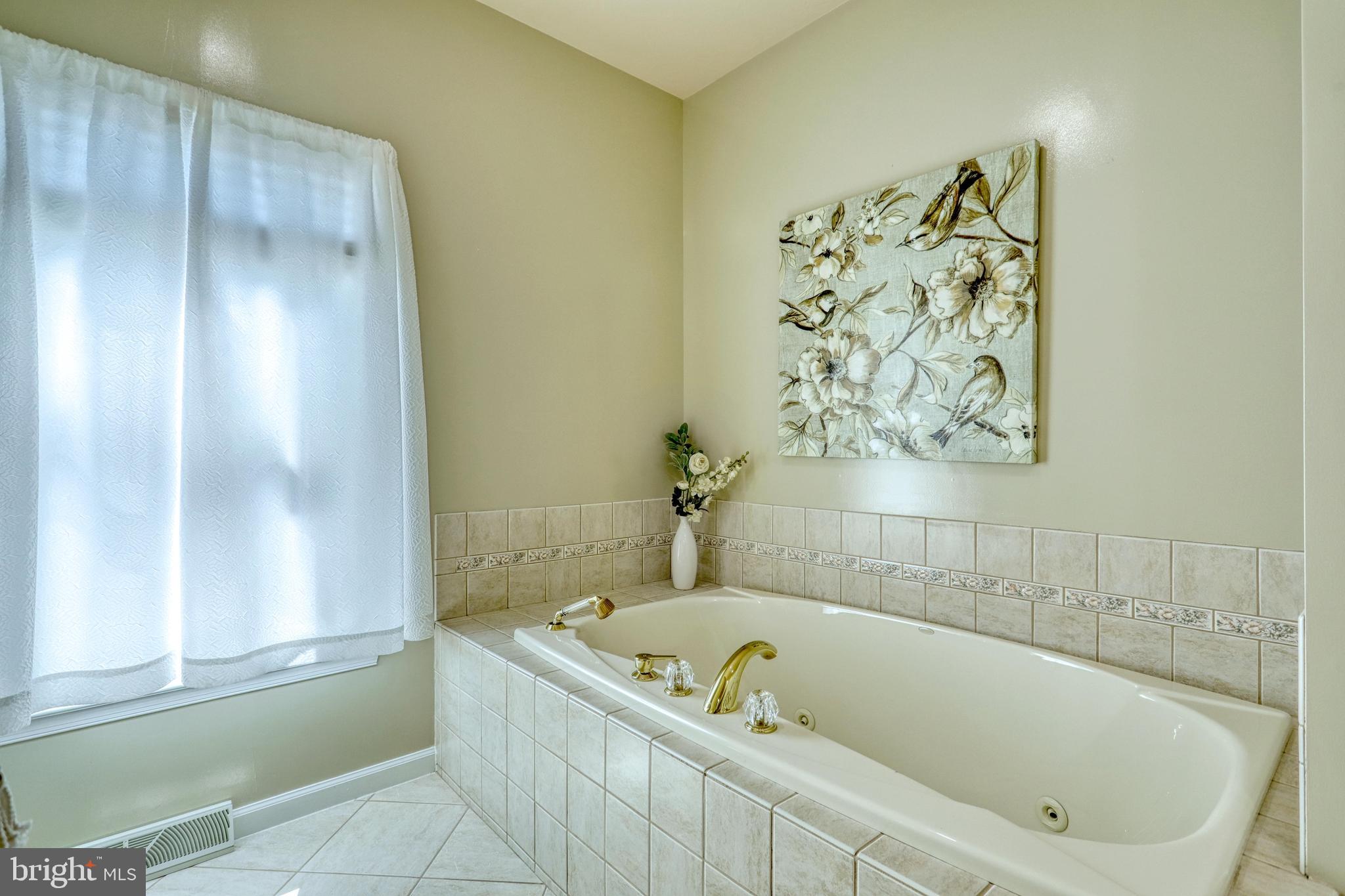 YORK TWP - Residential