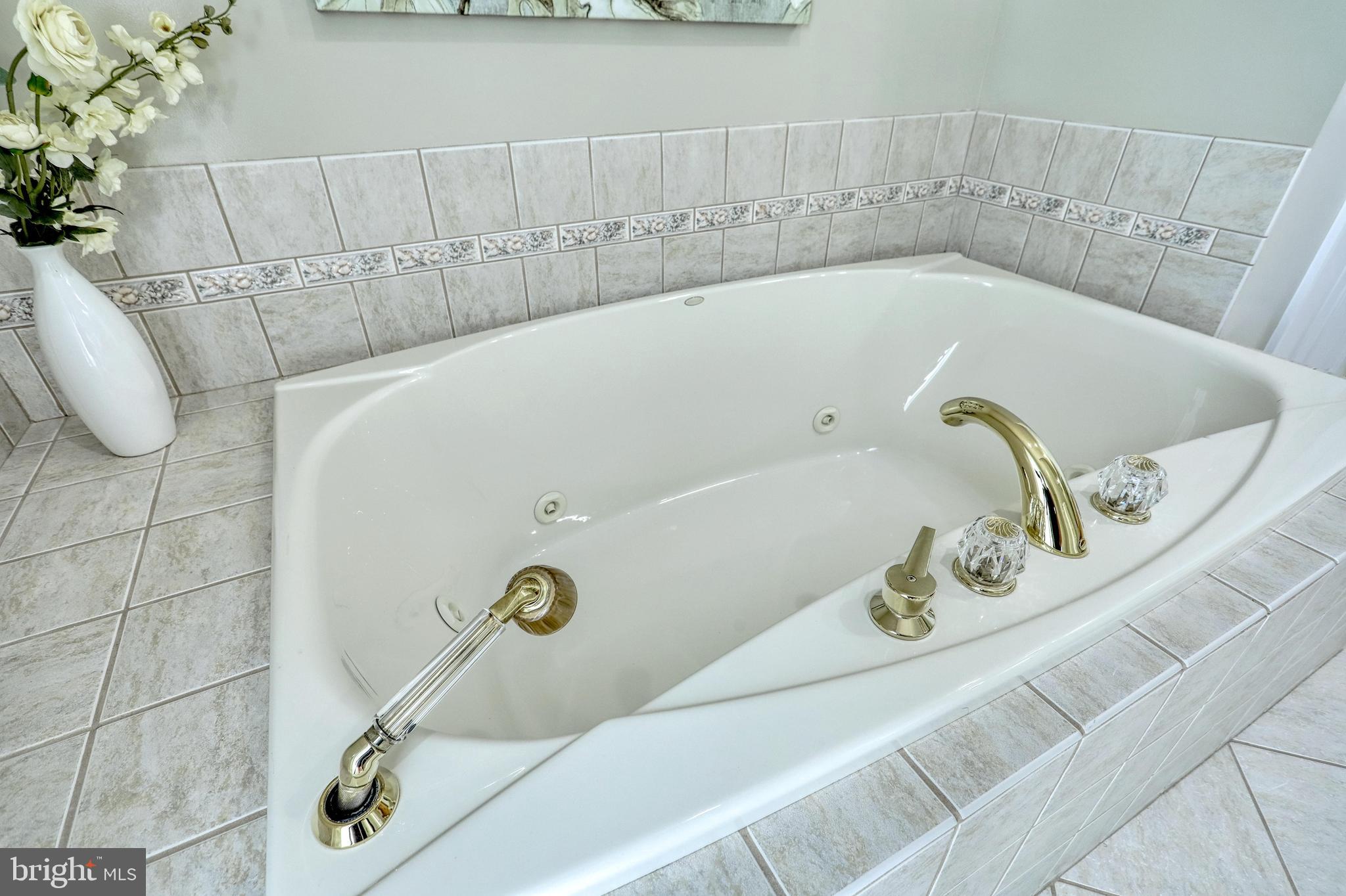 YORK TWP - Residential