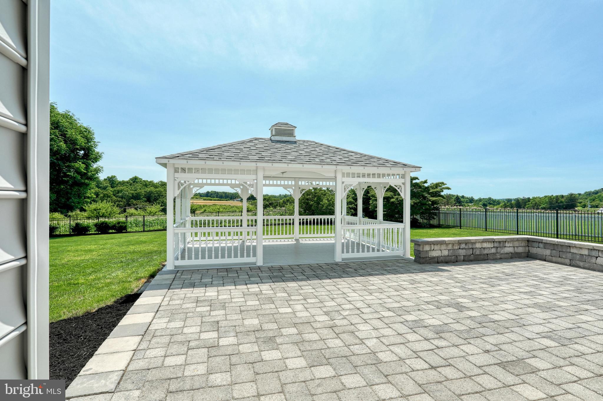 YORK TWP - Residential